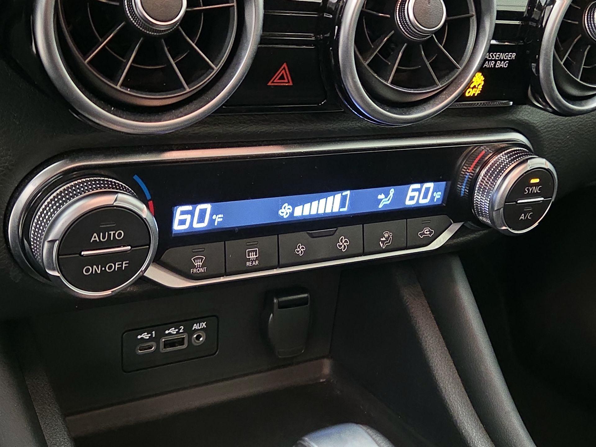 Thumbnail: 2020 Nissan Sentra - 16