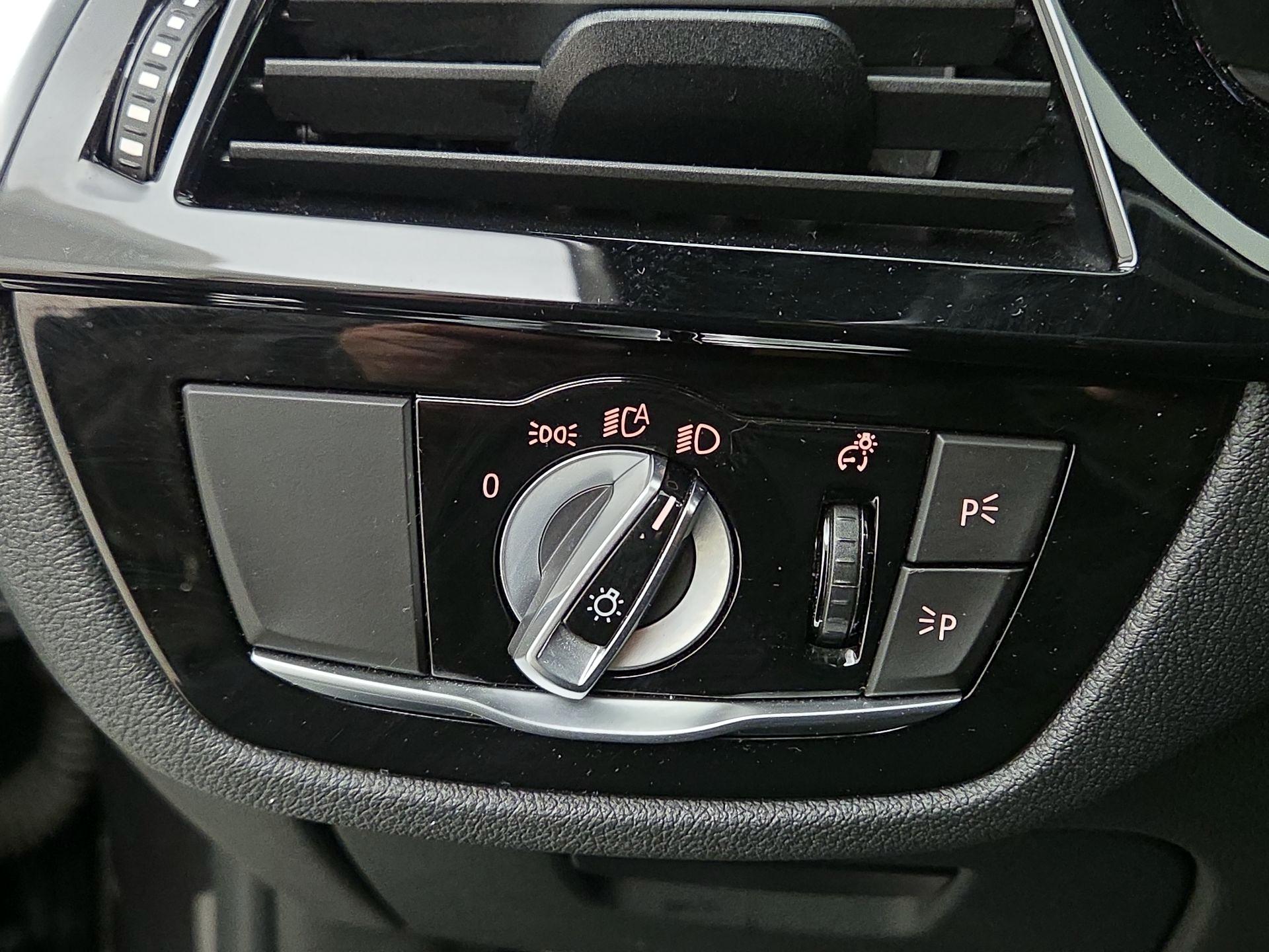 Thumbnail: 2019 BMW 5 Series - 13