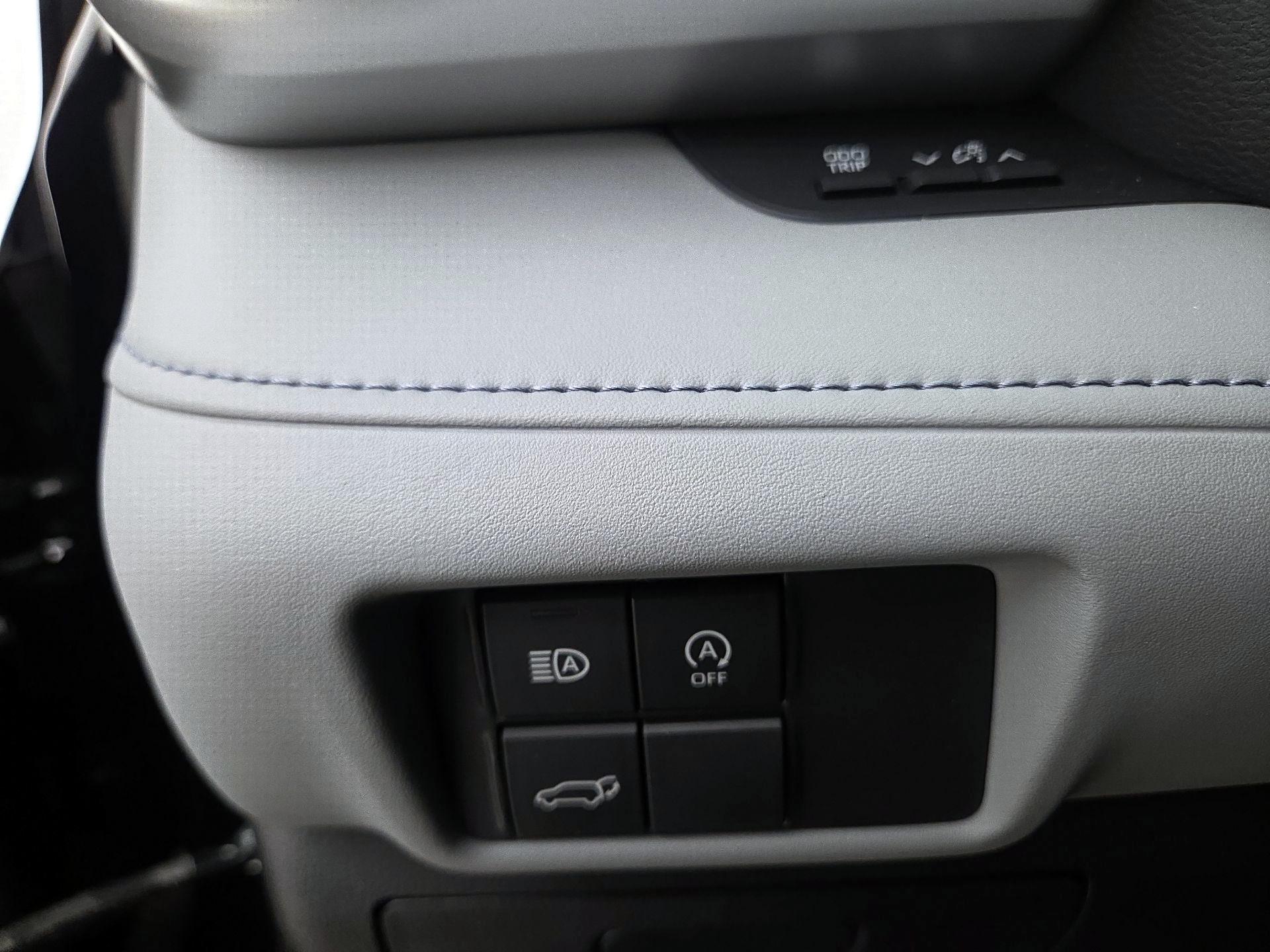 Thumbnail: 2023 Toyota Highlander - 13