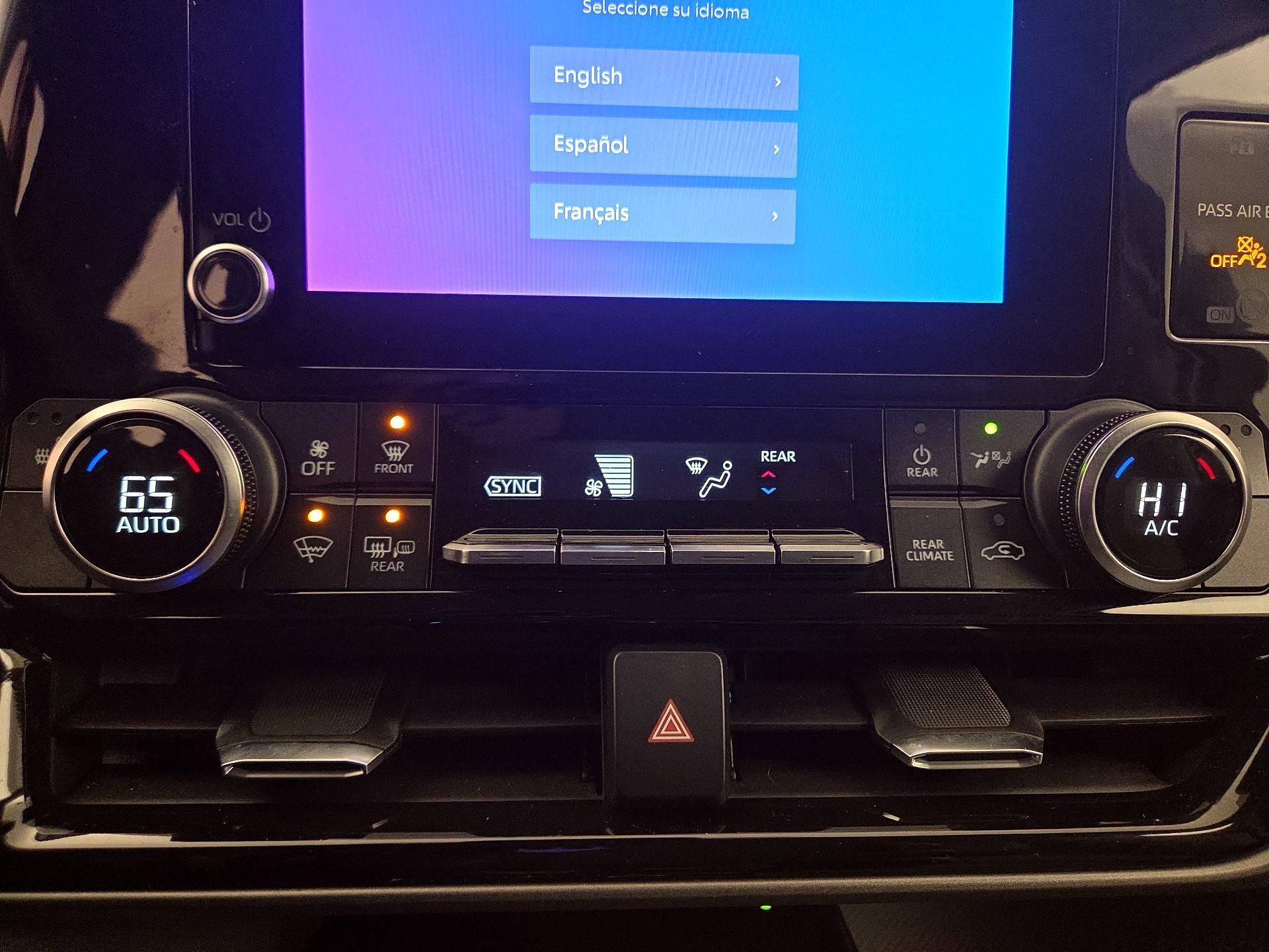 Thumbnail: 2023 Toyota Highlander - 16