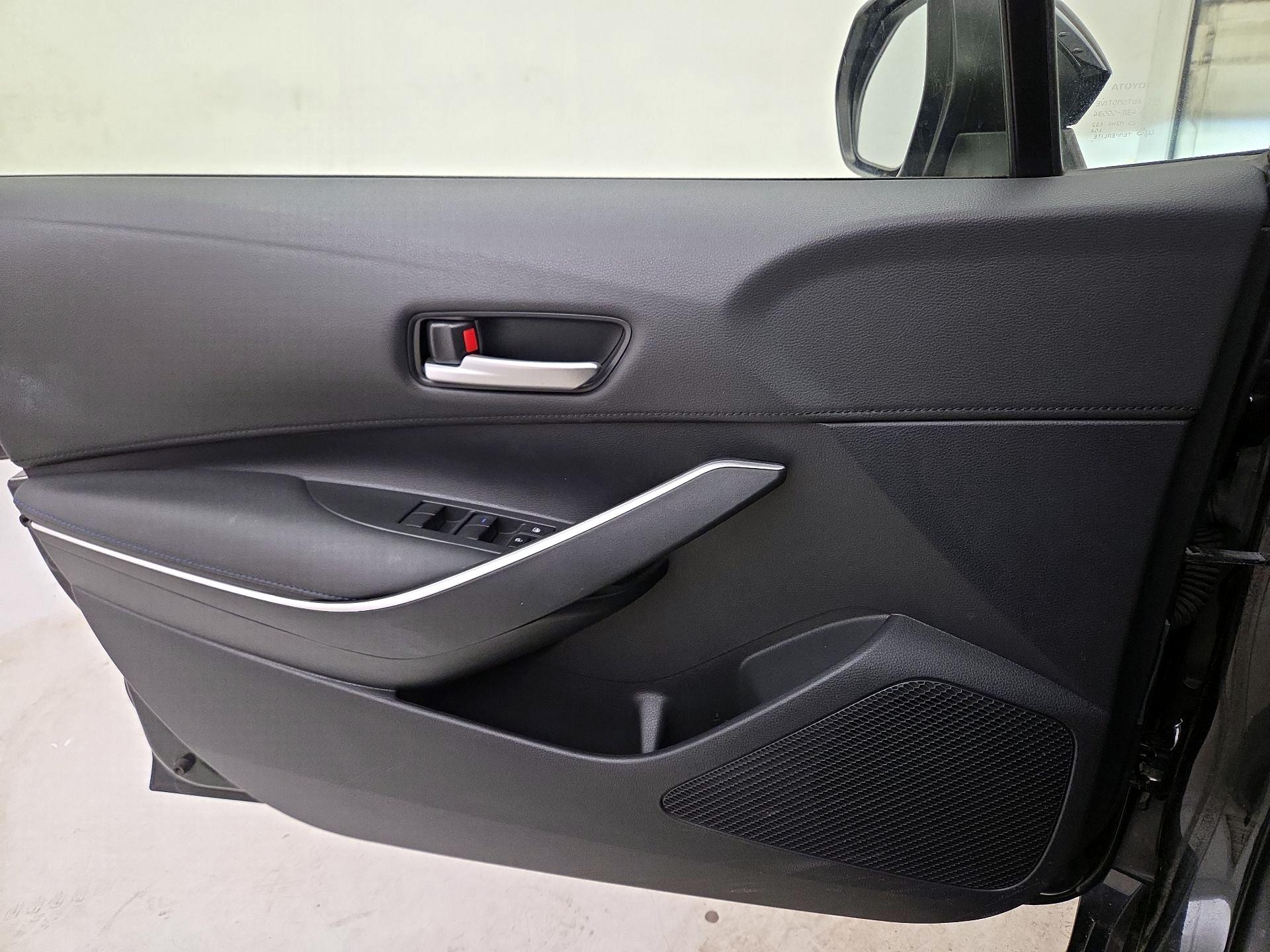 Thumbnail: 2020 Toyota Corolla - 12