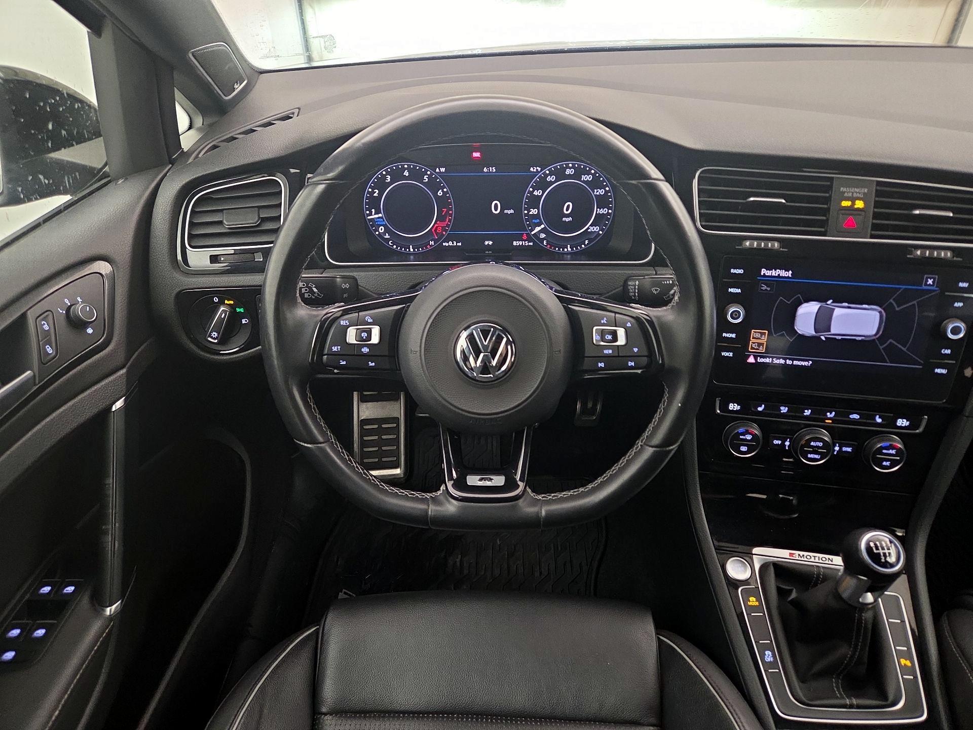 Thumbnail: 2019 Volkswagen Golf - 10