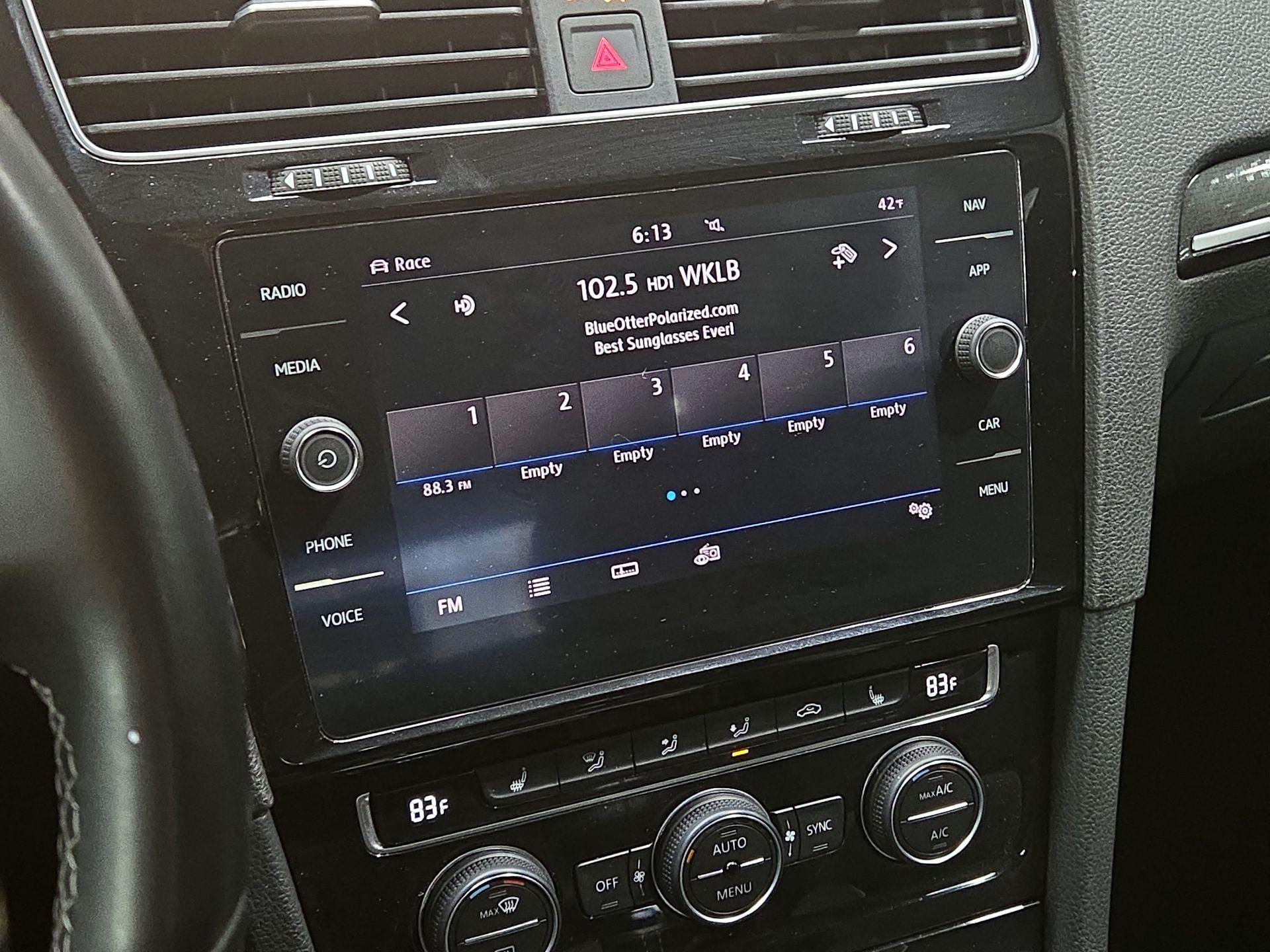 Thumbnail: 2019 Volkswagen Golf - 15