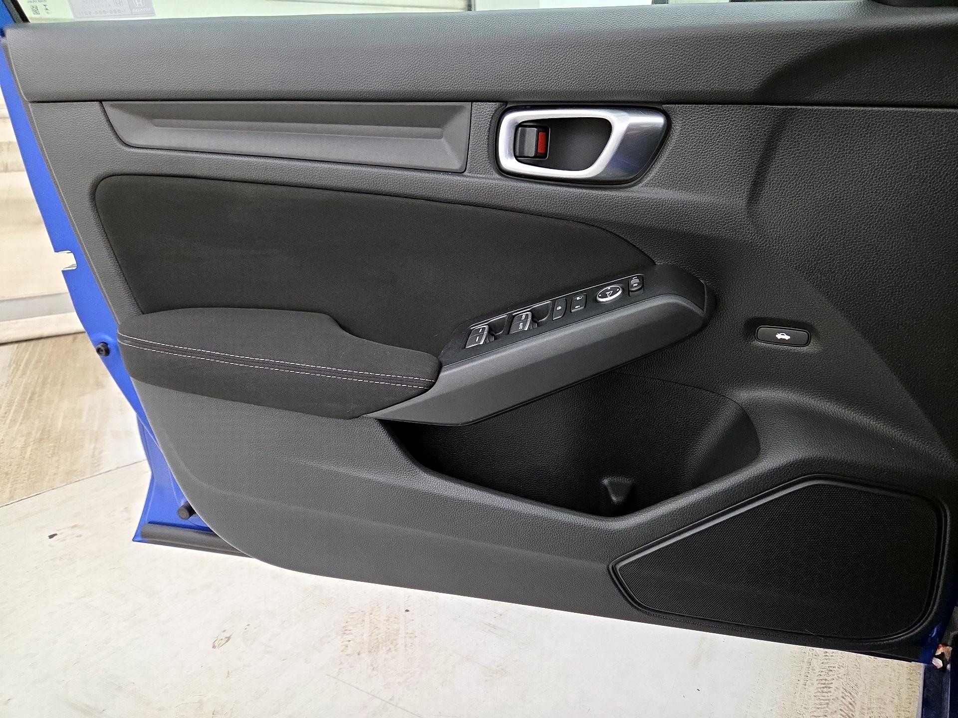 Thumbnail: 2023 Honda Civic - 12