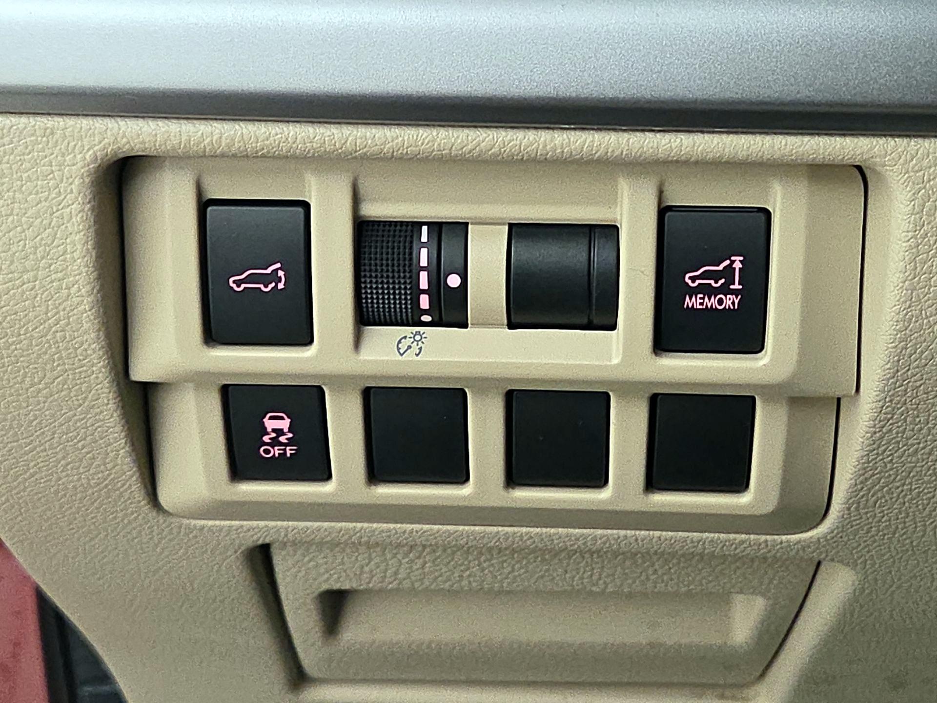 Thumbnail: 2016 Subaru Outback - 13