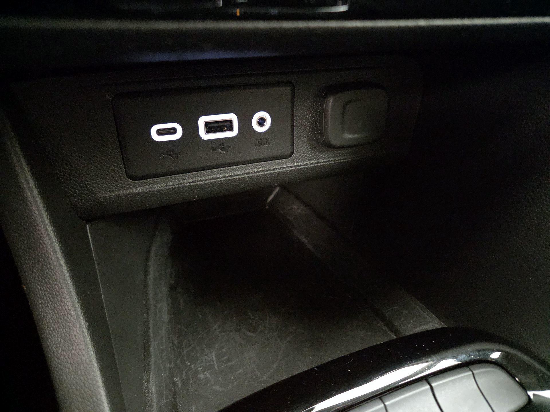 Thumbnail: 2023 Buick Encore GX - 18