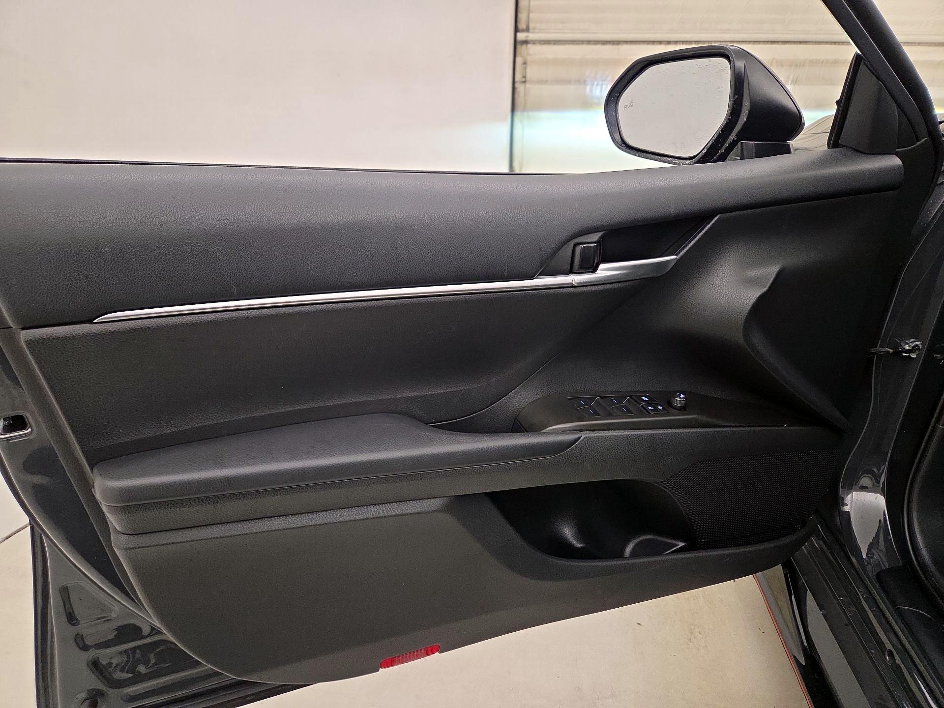 Thumbnail: 2023 Toyota Camry - 12