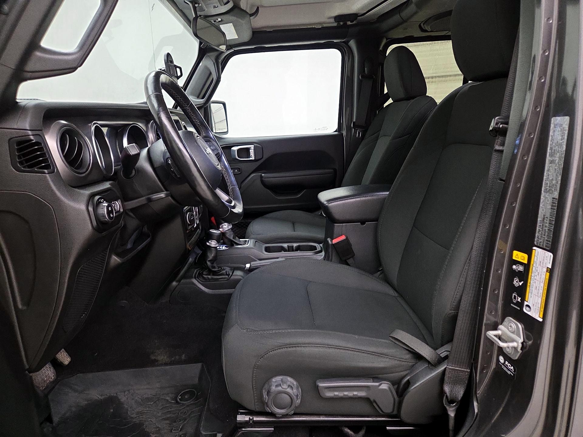 Thumbnail: 2021 Jeep Gladiator - 11