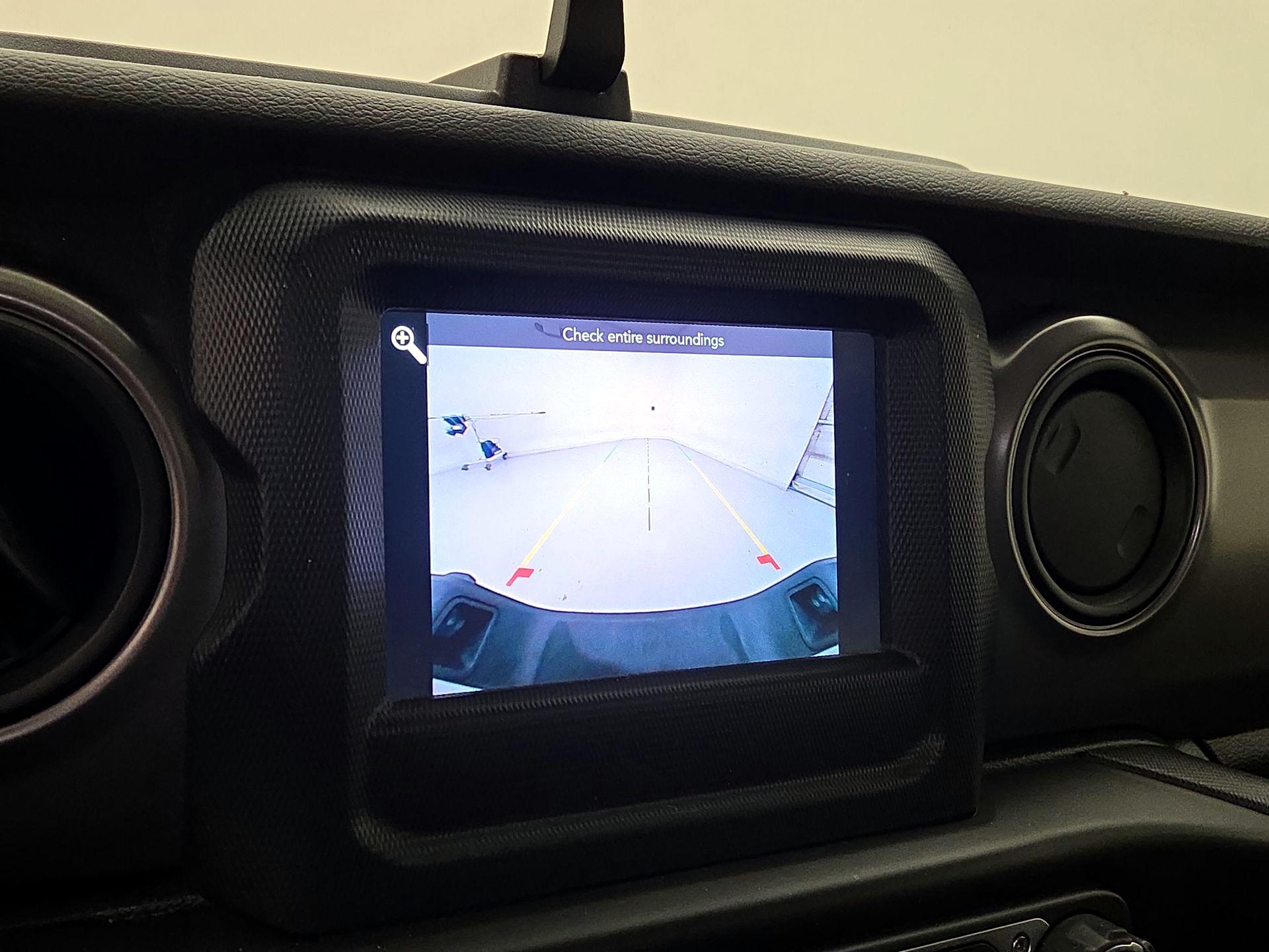 Thumbnail: 2021 Jeep Gladiator - 14