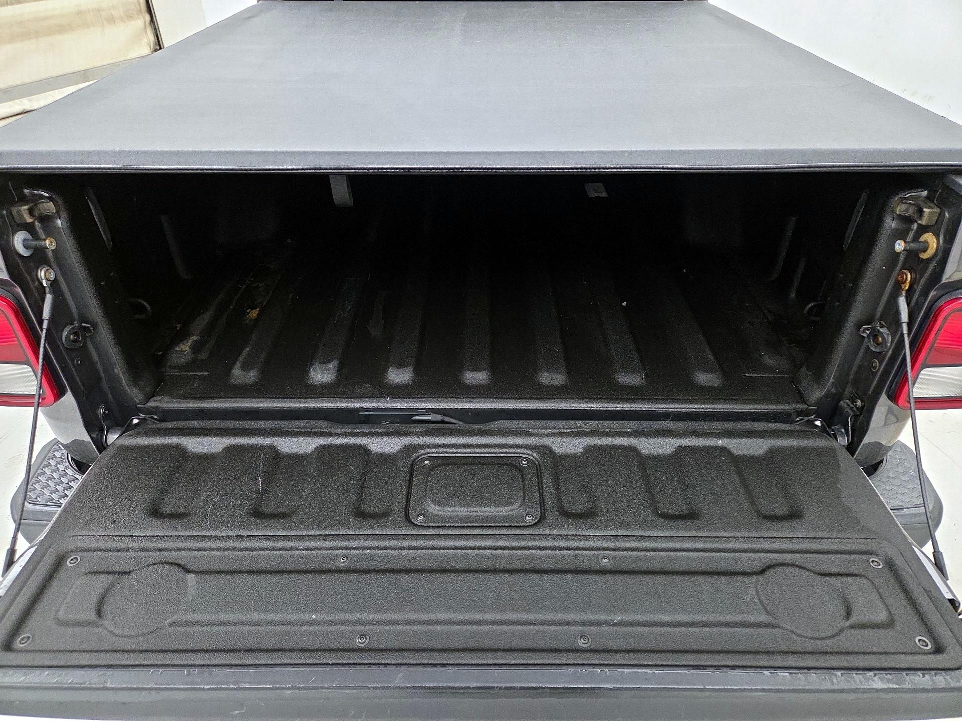 Thumbnail: 2021 Jeep Gladiator - 20