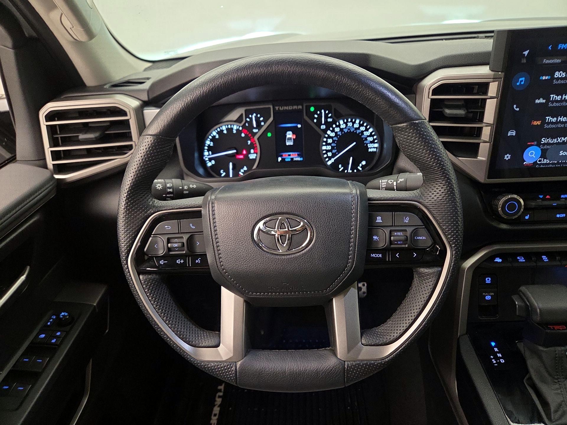 Thumbnail: 2024 Toyota Tundra - 10