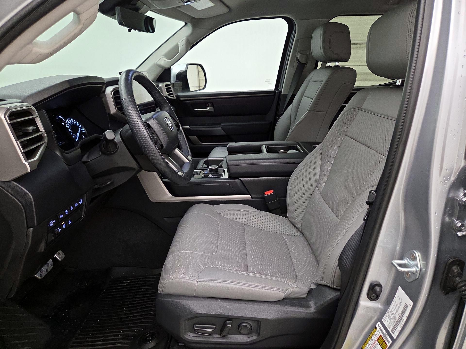 Thumbnail: 2024 Toyota Tundra - 11