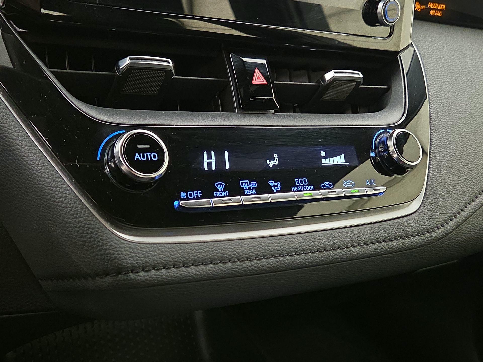 Thumbnail: 2020 Toyota Corolla - 16