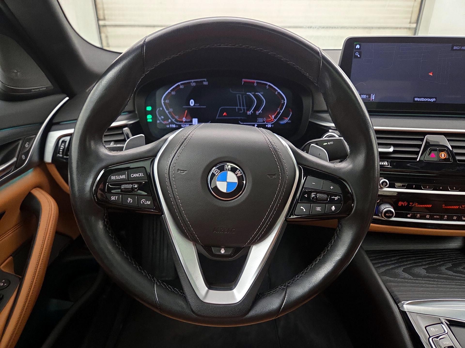 Thumbnail: 2022 BMW 5 Series - 10