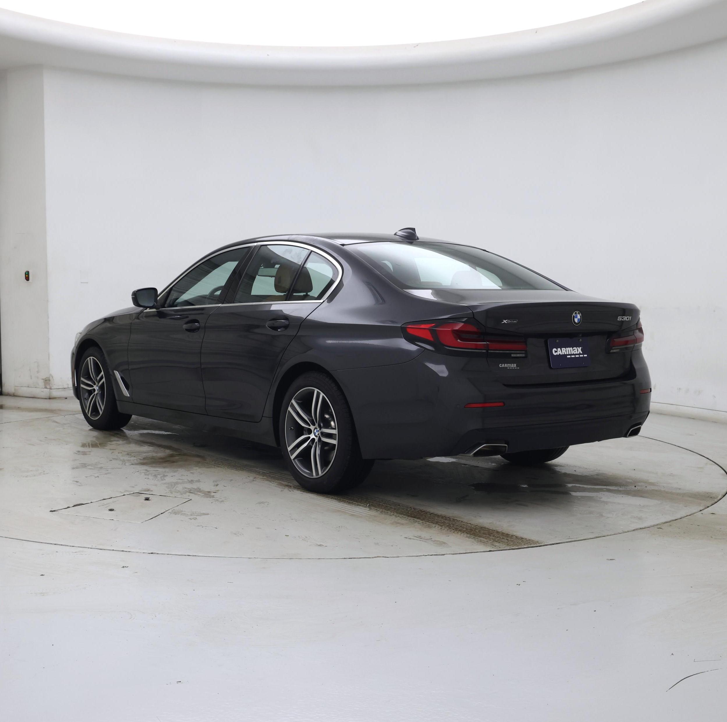 Thumbnail: 2022 BMW 5 Series - 2