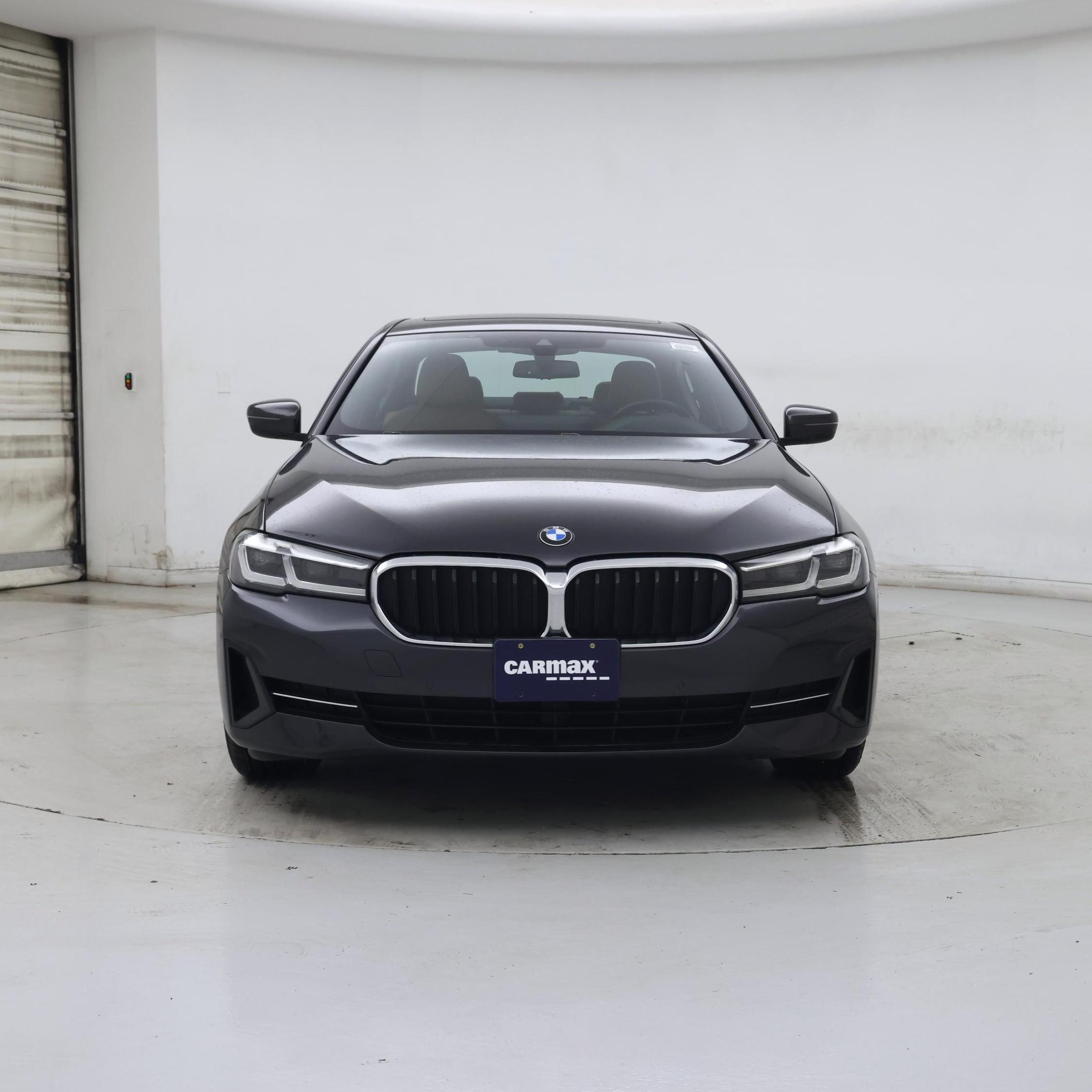 Thumbnail: 2022 BMW 5 Series - 5