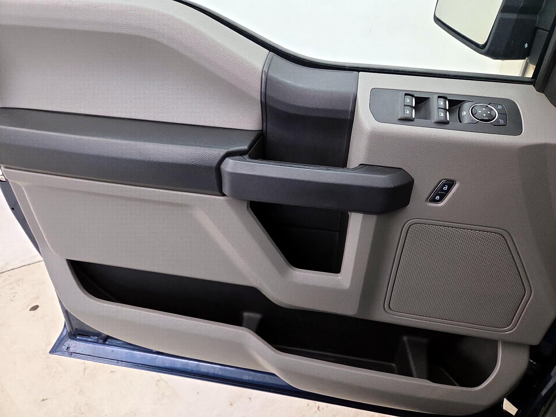 Thumbnail: 2016 Ford F-150 - 12