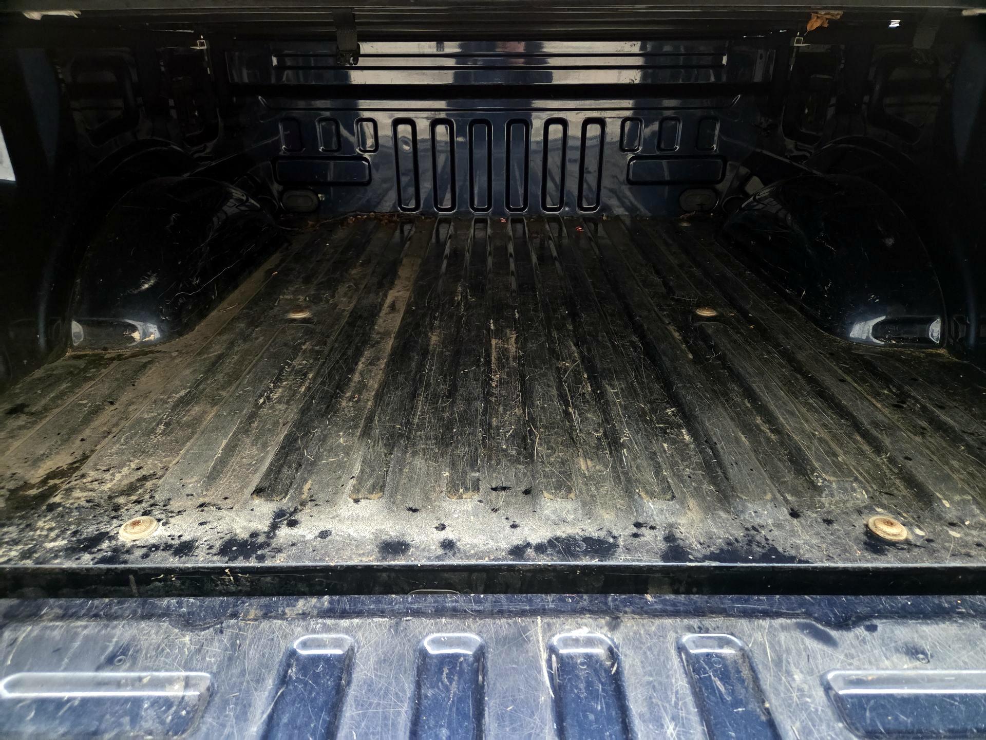 Thumbnail: 2016 Ford F-150 - 19