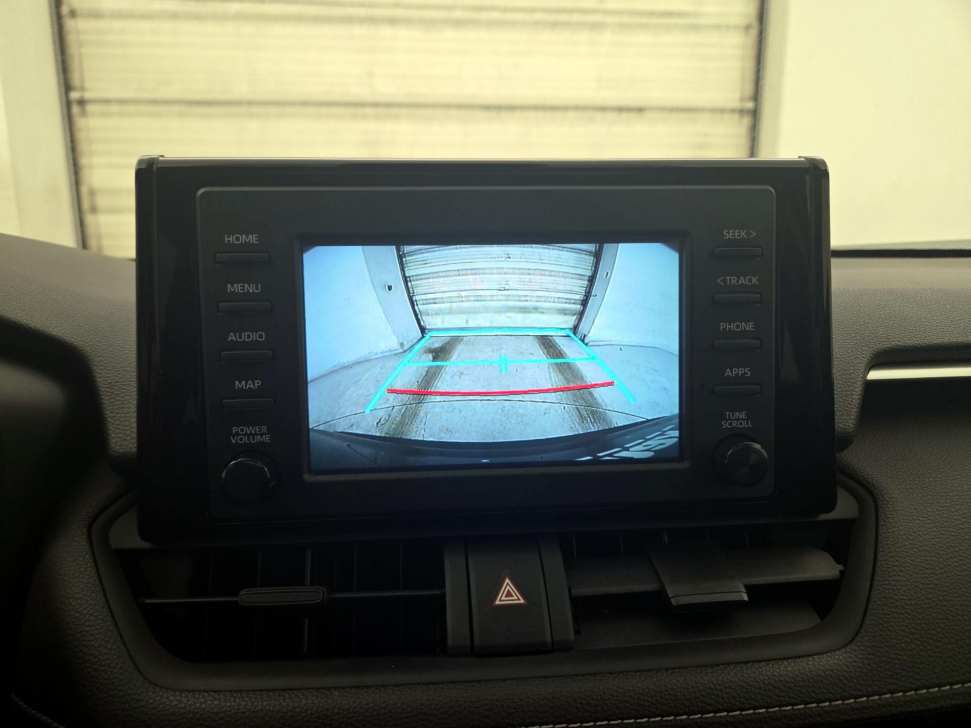 Thumbnail: 2019 Toyota RAV4 - 14