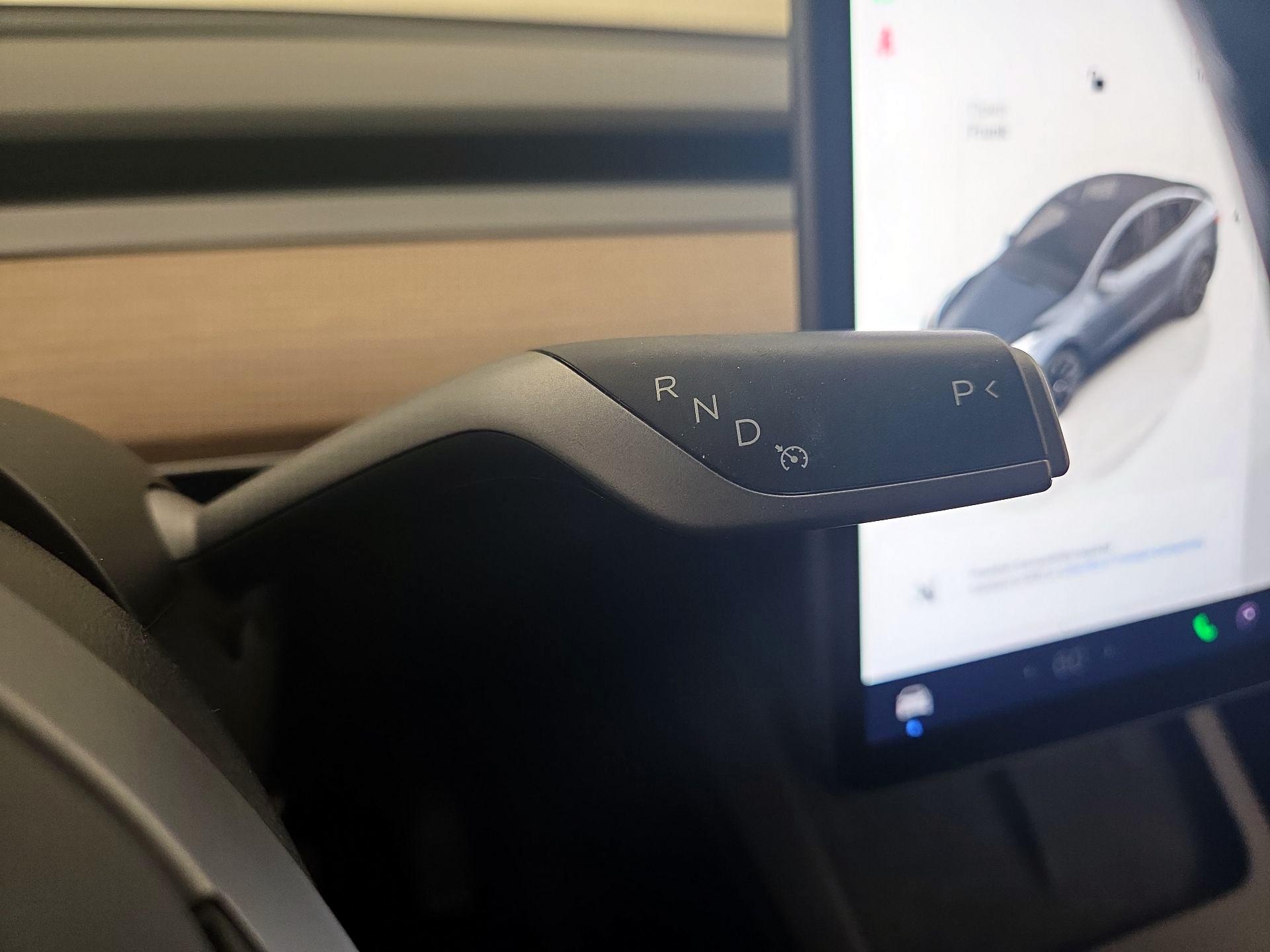 Thumbnail: 2022 Tesla Model Y - 17