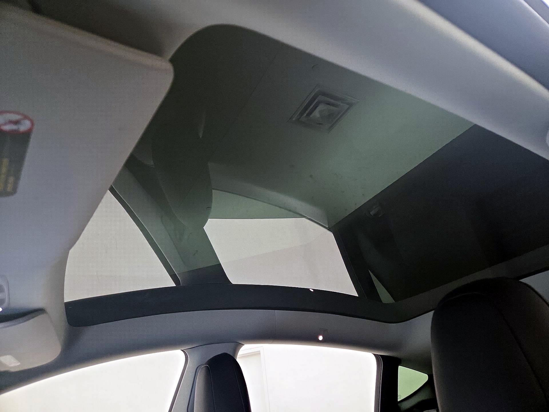 Thumbnail: 2022 Tesla Model Y - 18