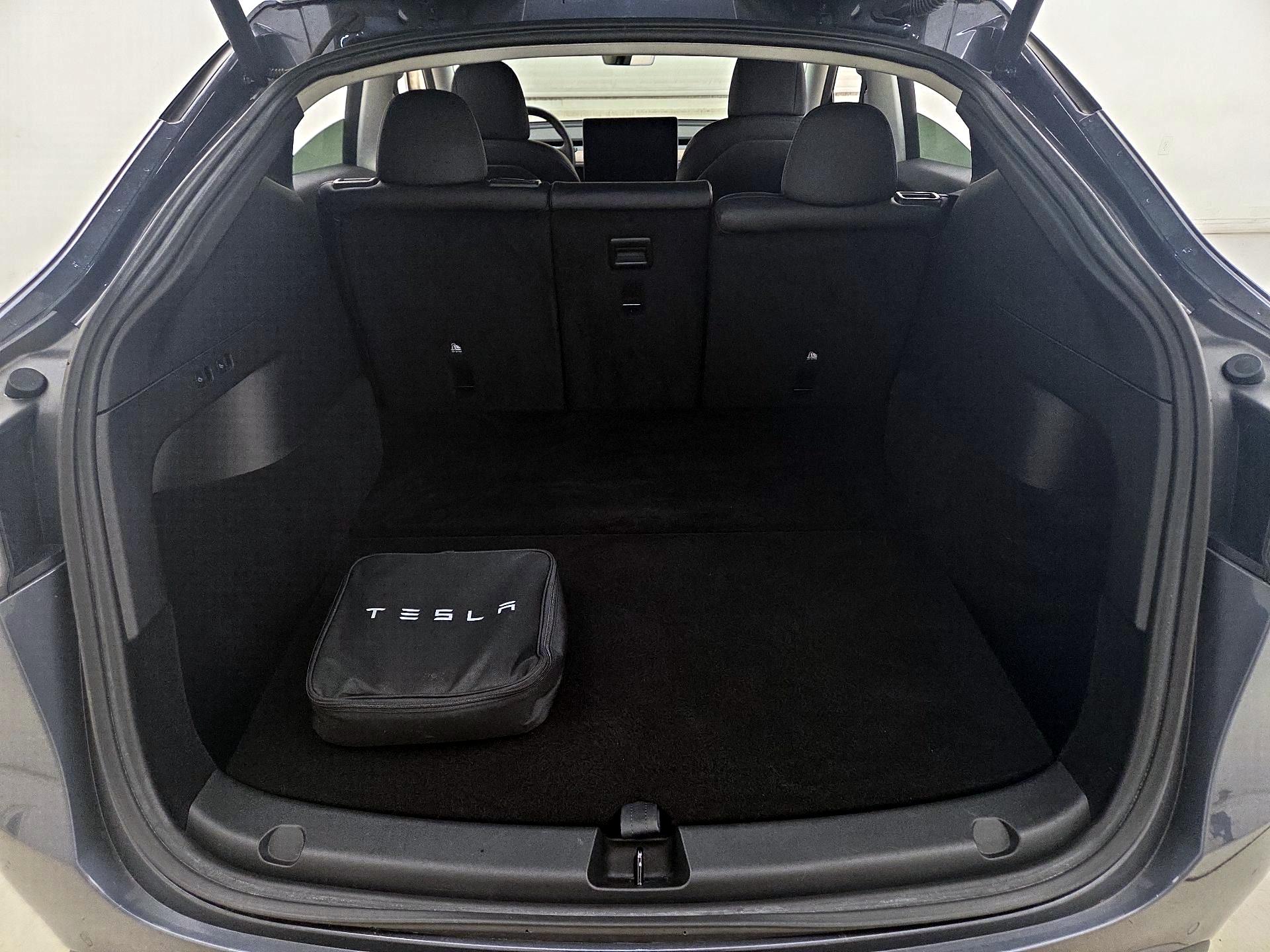 Thumbnail: 2022 Tesla Model Y - 20