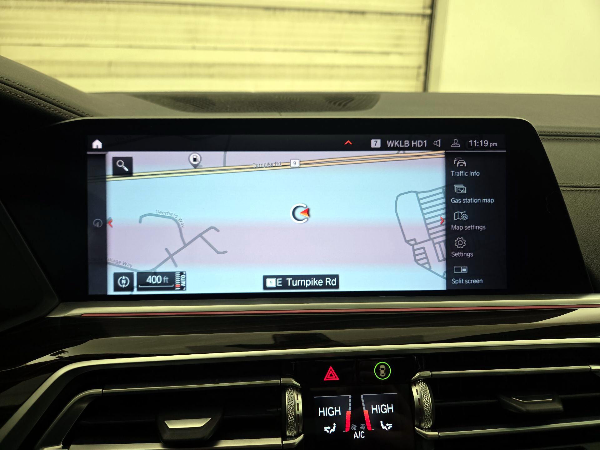 Thumbnail: 2021 BMW X6 - 14