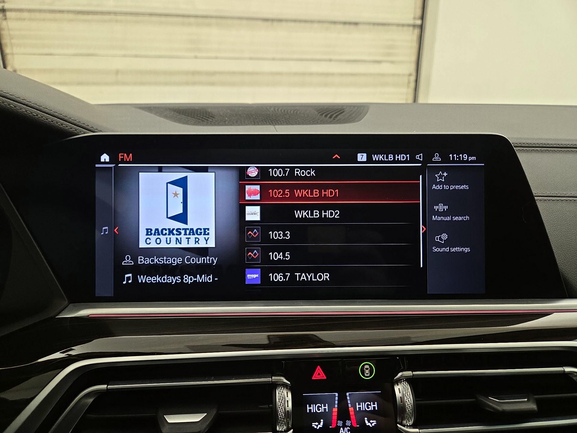 Thumbnail: 2021 BMW X6 - 16