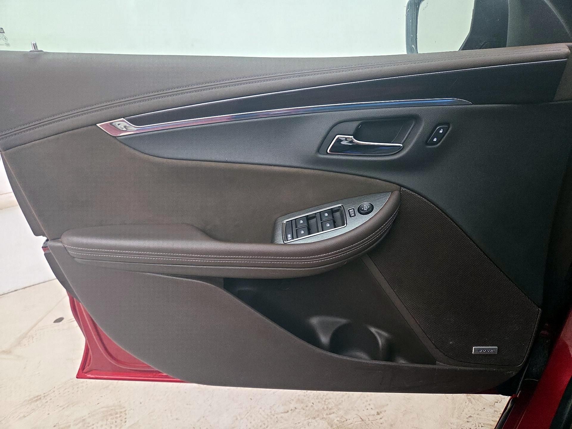 Thumbnail: 2015 Chevrolet Impala - 12