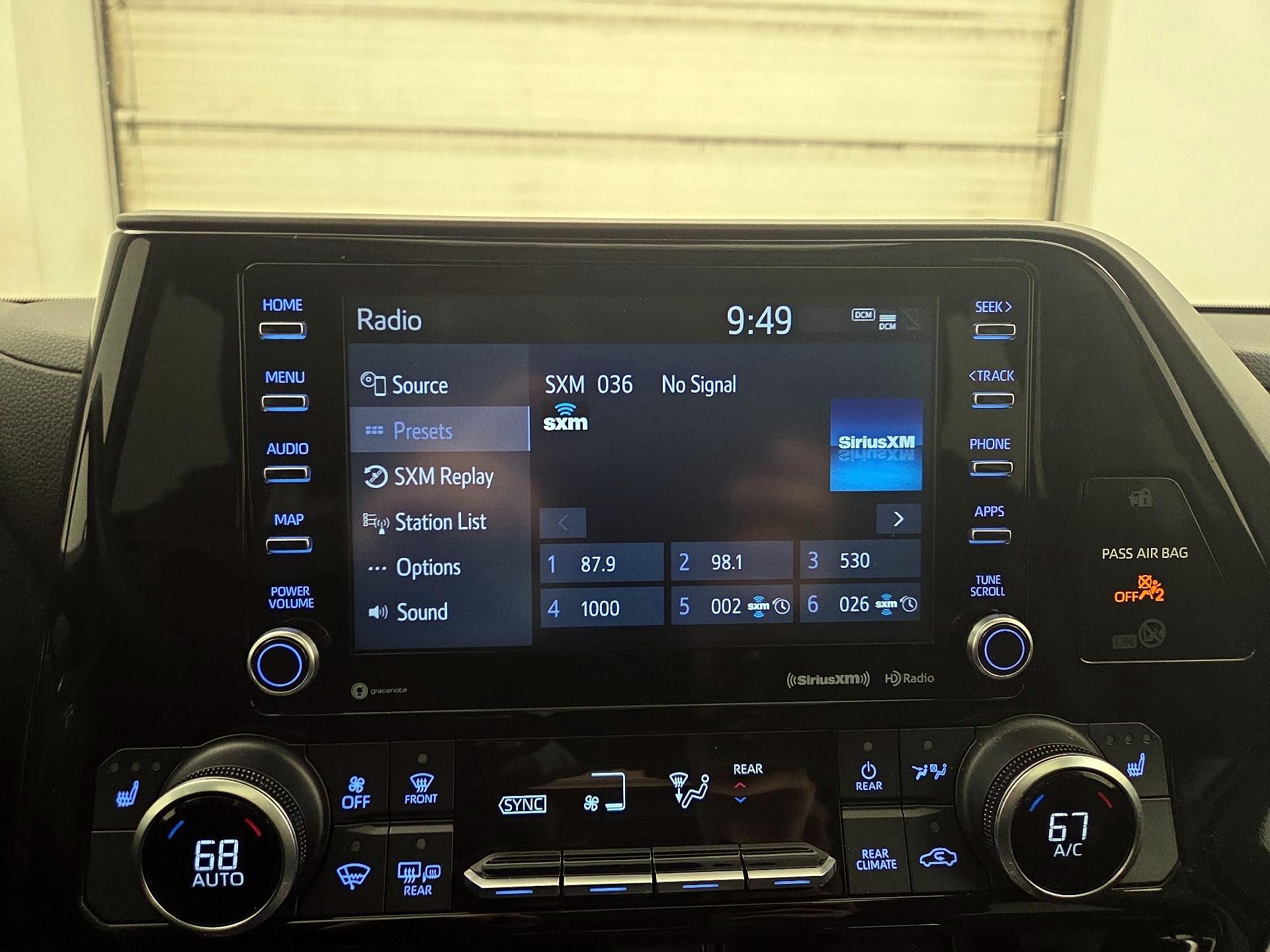 Thumbnail: 2021 Toyota Highlander - 15