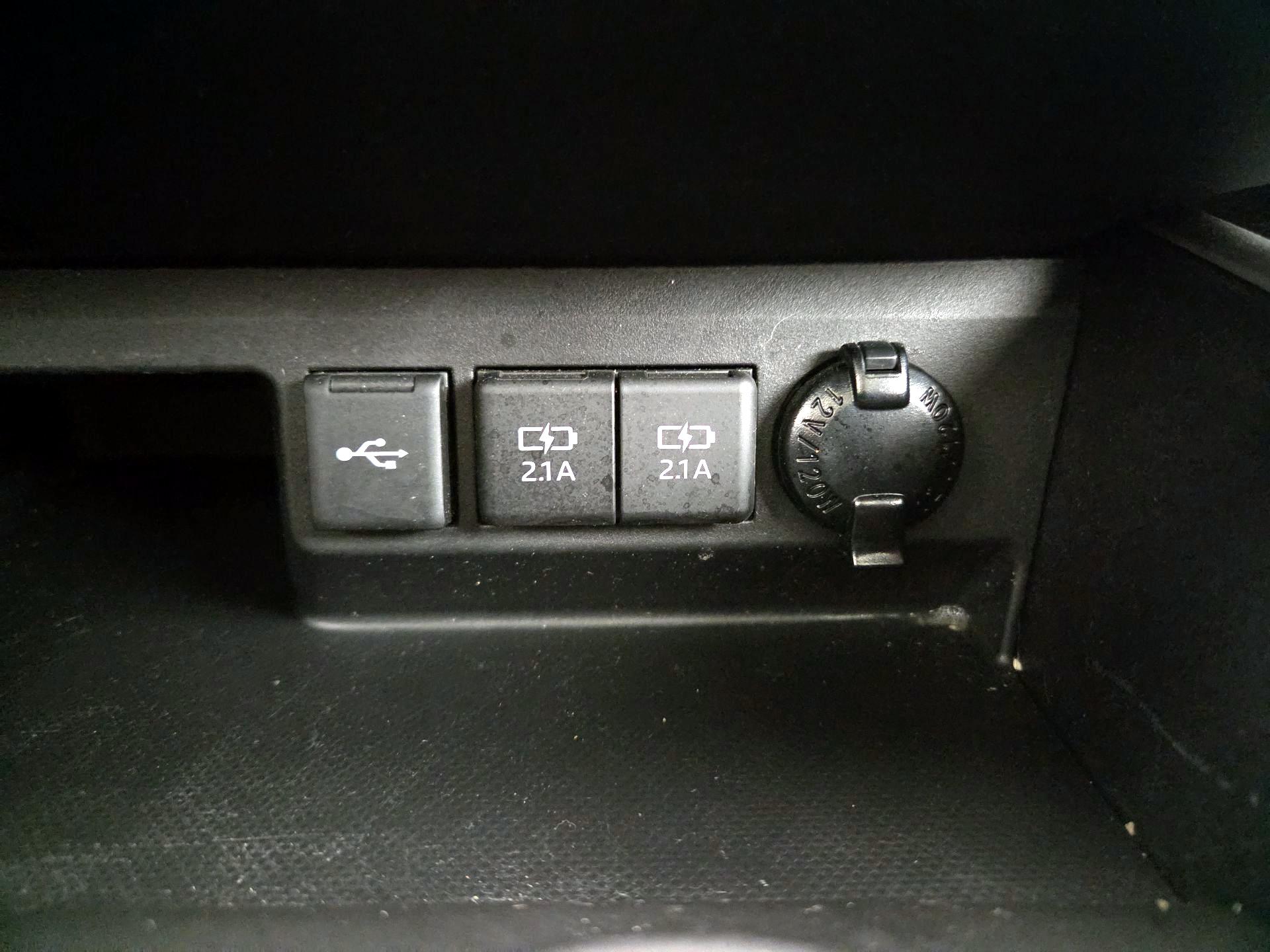 Thumbnail: 2021 Toyota Highlander - 18