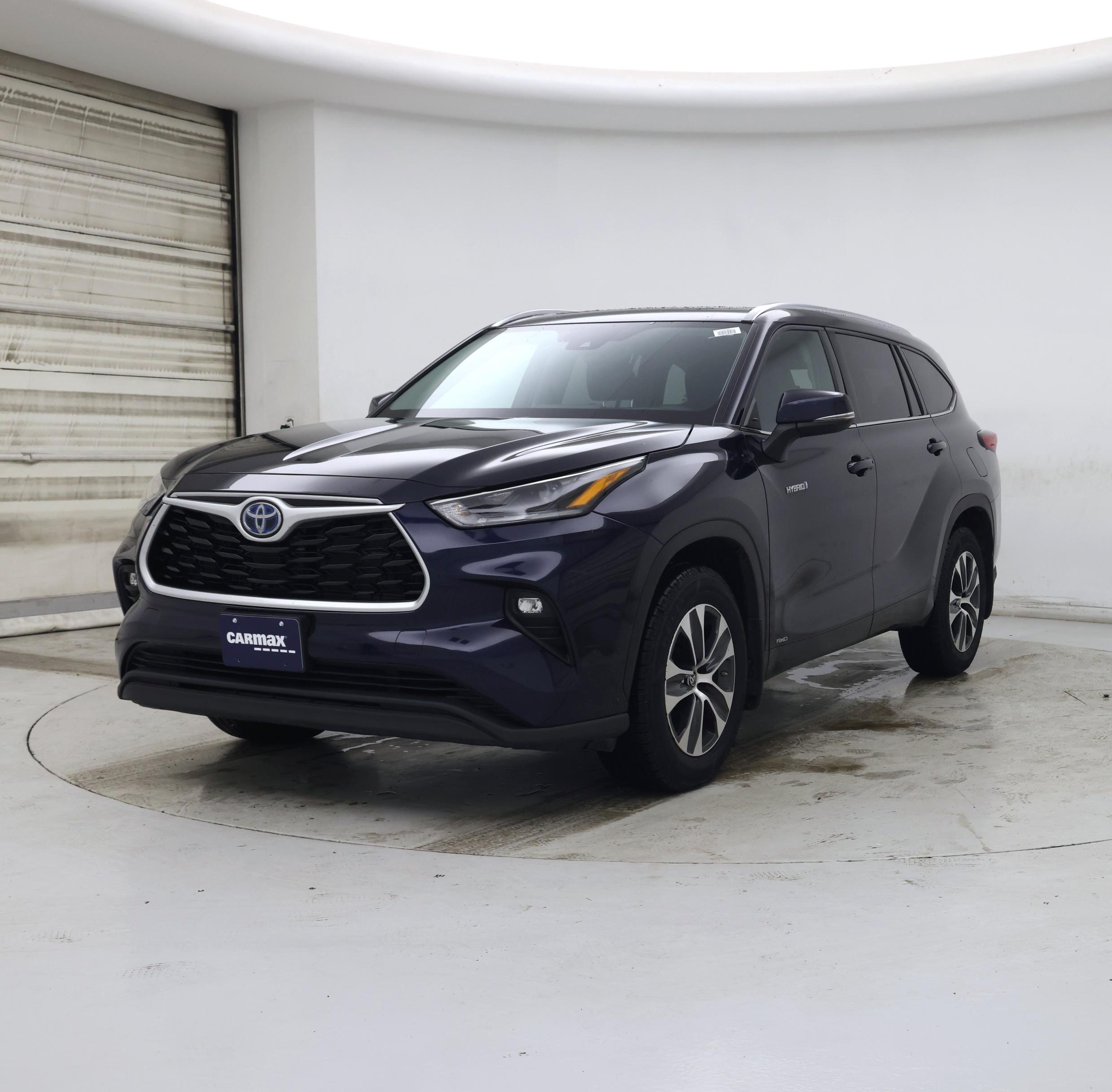 Thumbnail: 2021 Toyota Highlander - 4