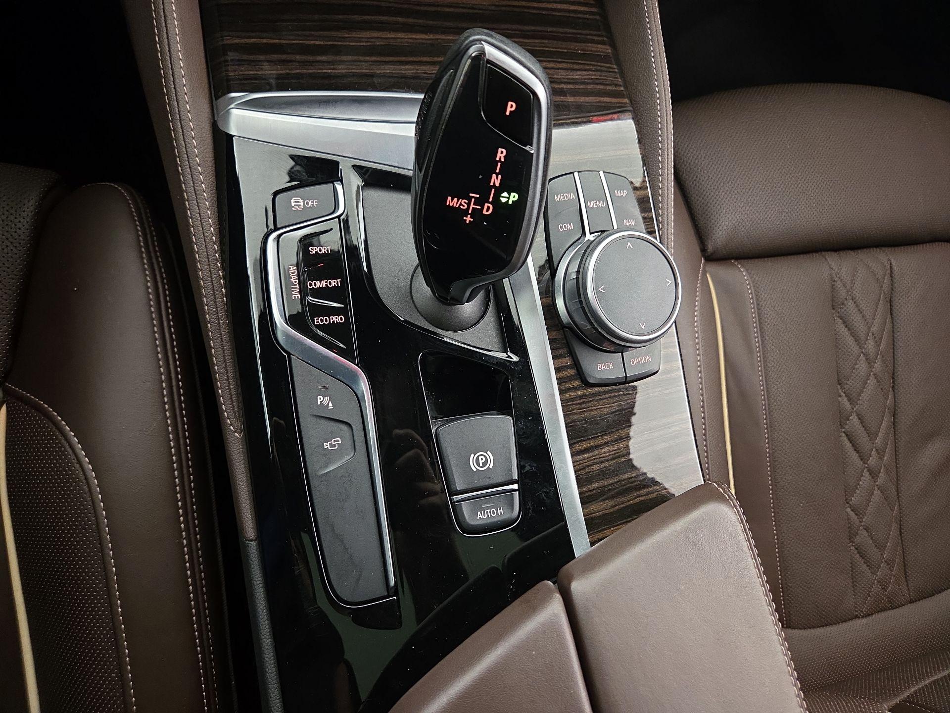 Thumbnail: 2020 BMW 5 Series - 18