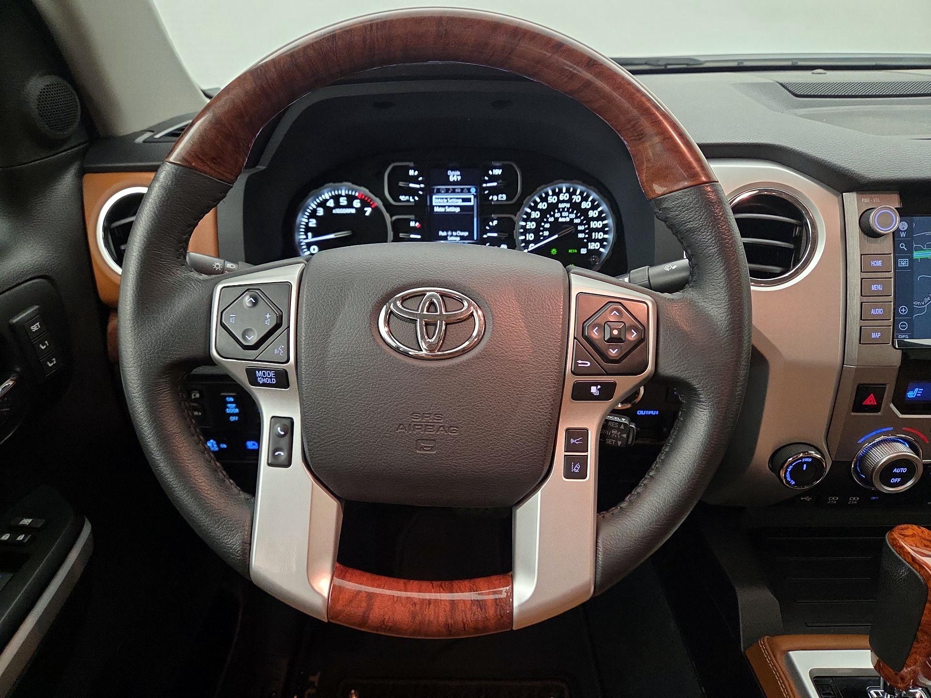 Thumbnail: 2021 Toyota Tundra - 10