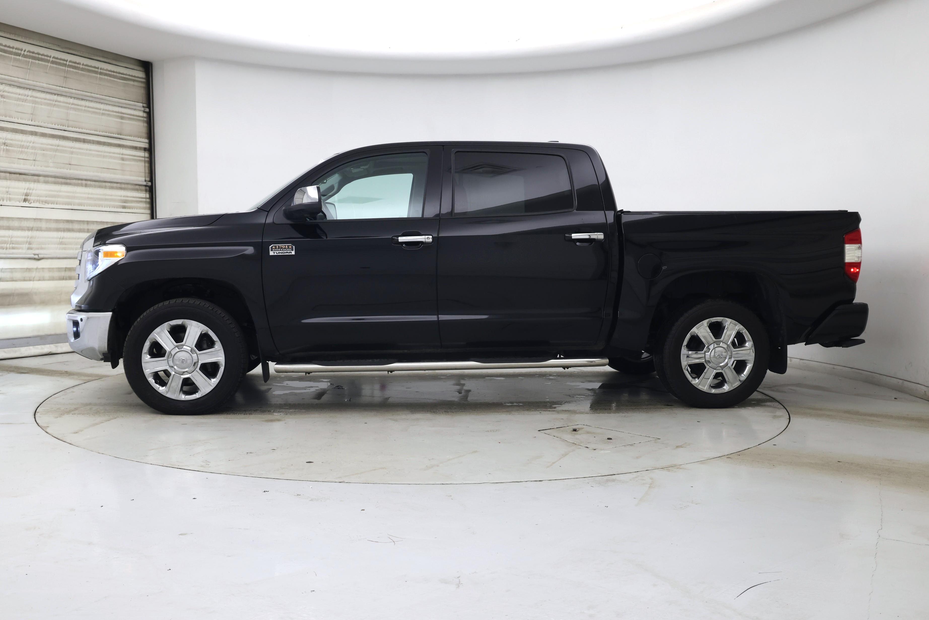 Thumbnail: 2021 Toyota Tundra - 3