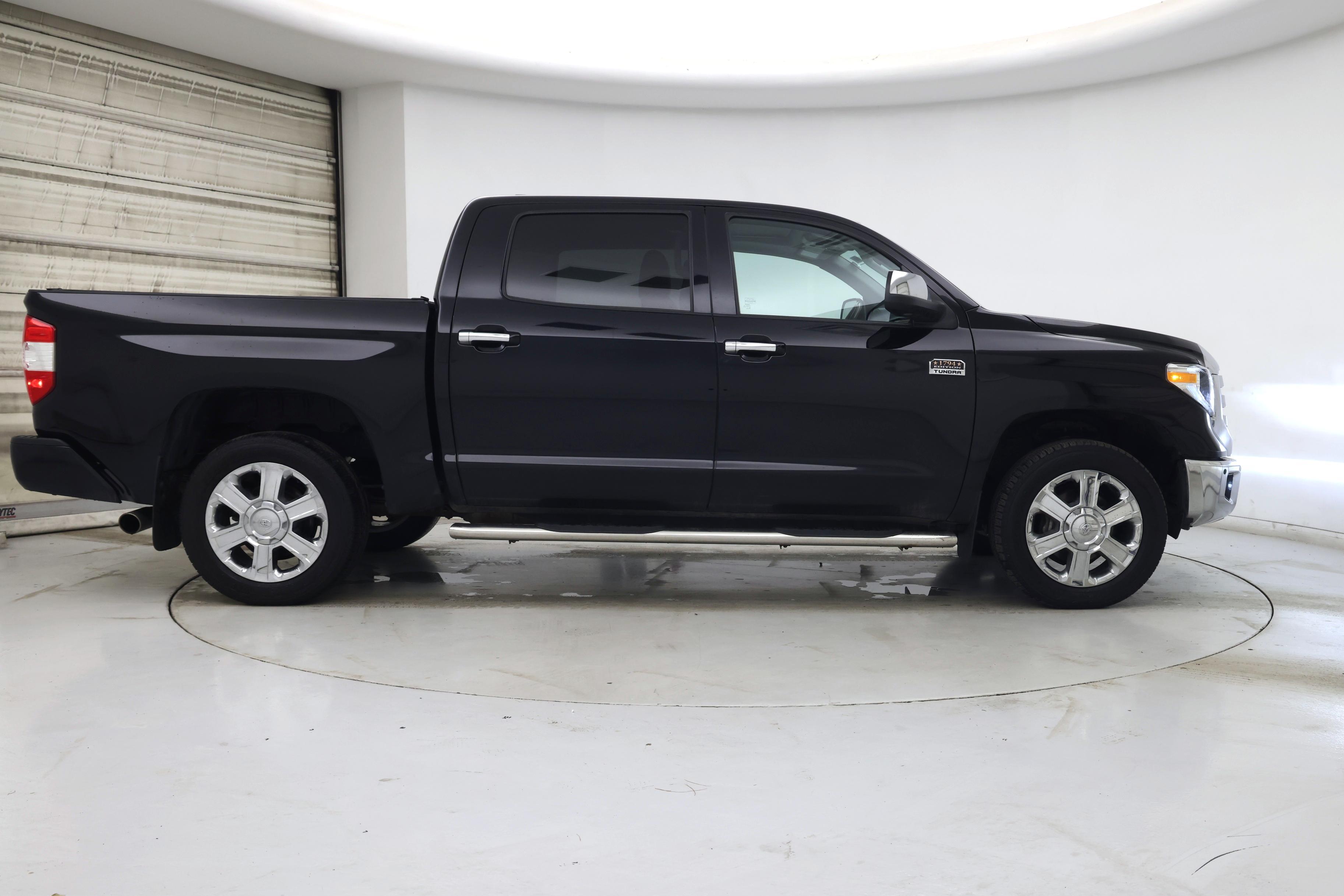 Thumbnail: 2021 Toyota Tundra - 7