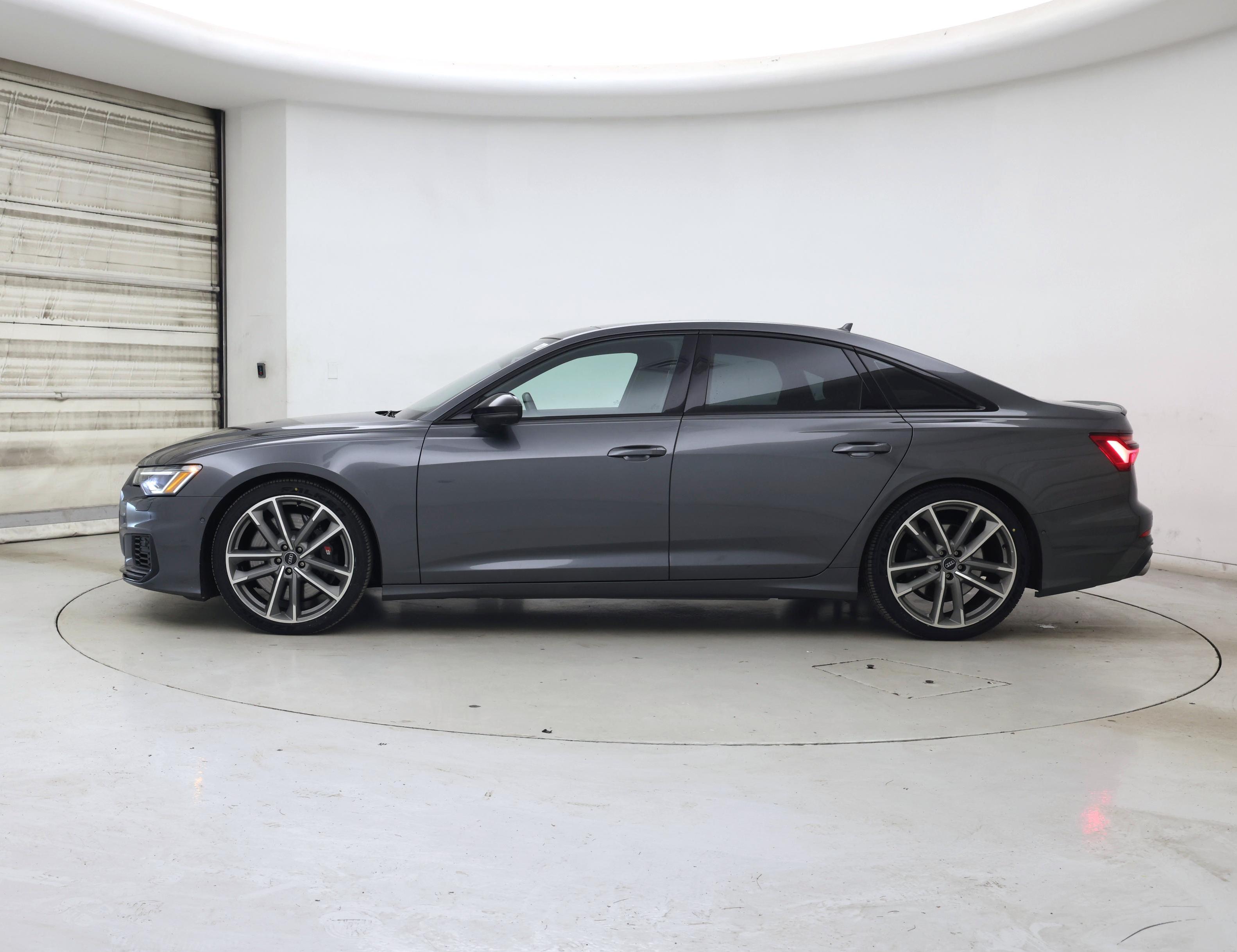 Thumbnail: 2021 Audi S6 - 3