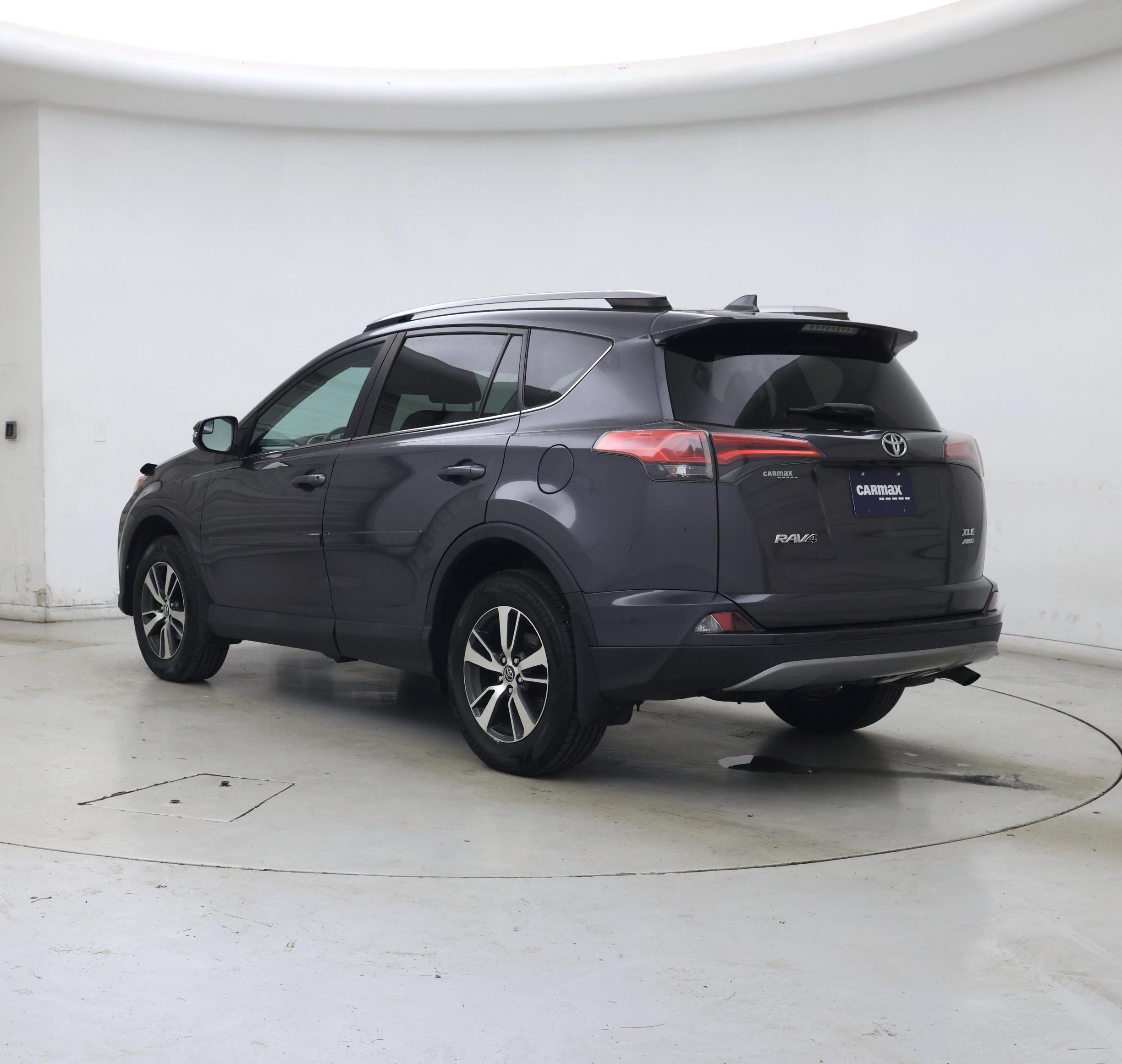 Thumbnail: 2017 Toyota RAV4 - 2