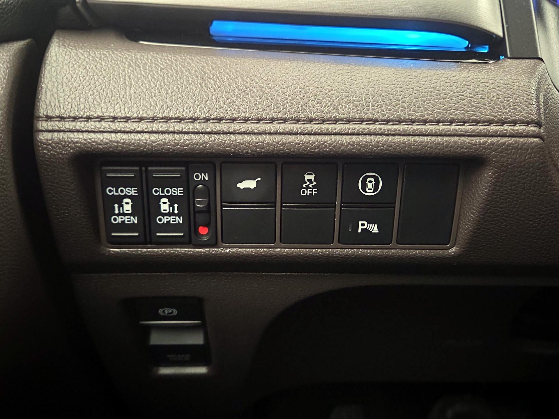 Thumbnail: 2023 Honda Odyssey - 13