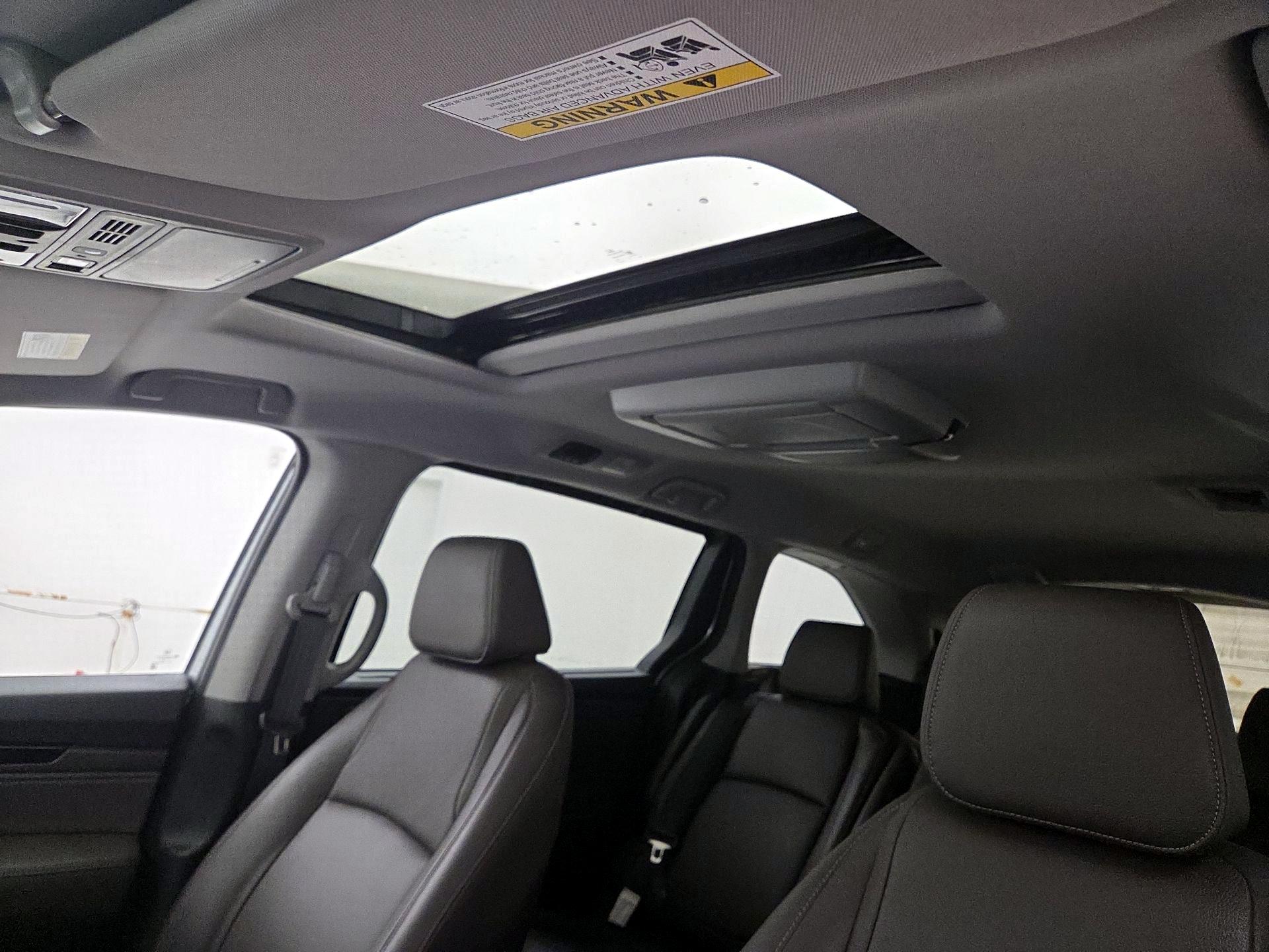 Thumbnail: 2023 Honda Odyssey - 20