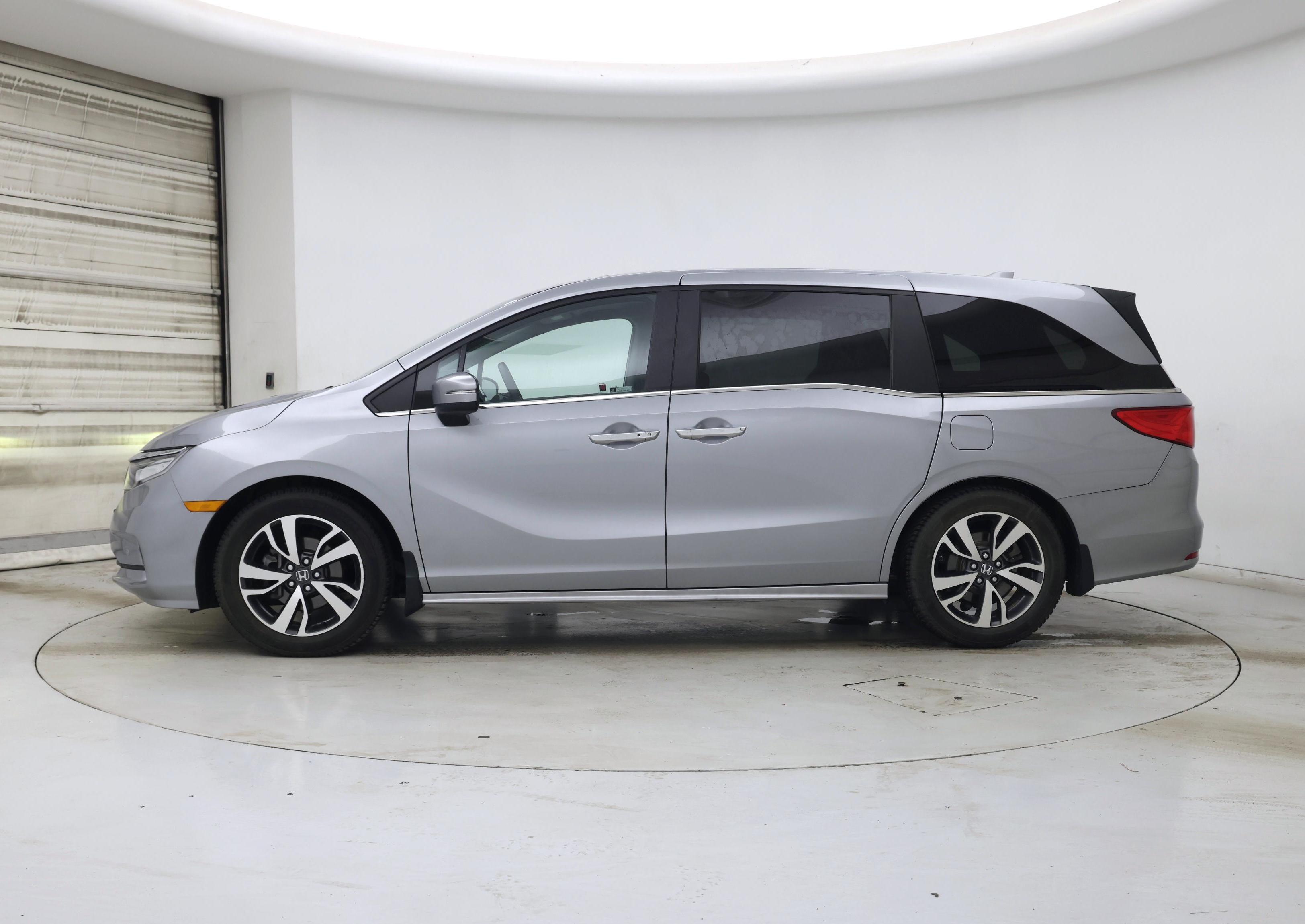 Thumbnail: 2023 Honda Odyssey - 3