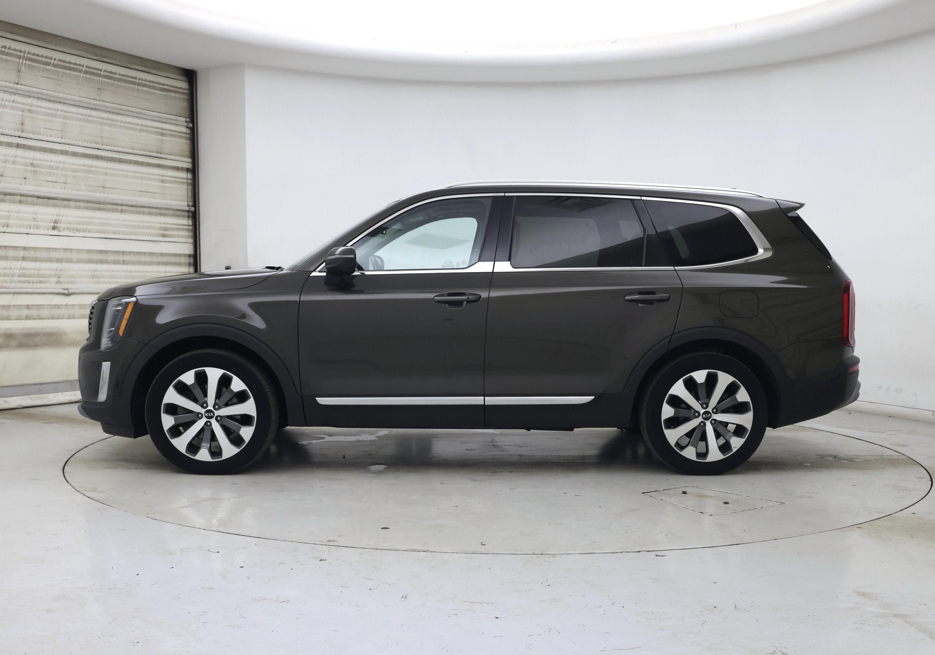 Thumbnail: 2020 Kia Telluride - 3