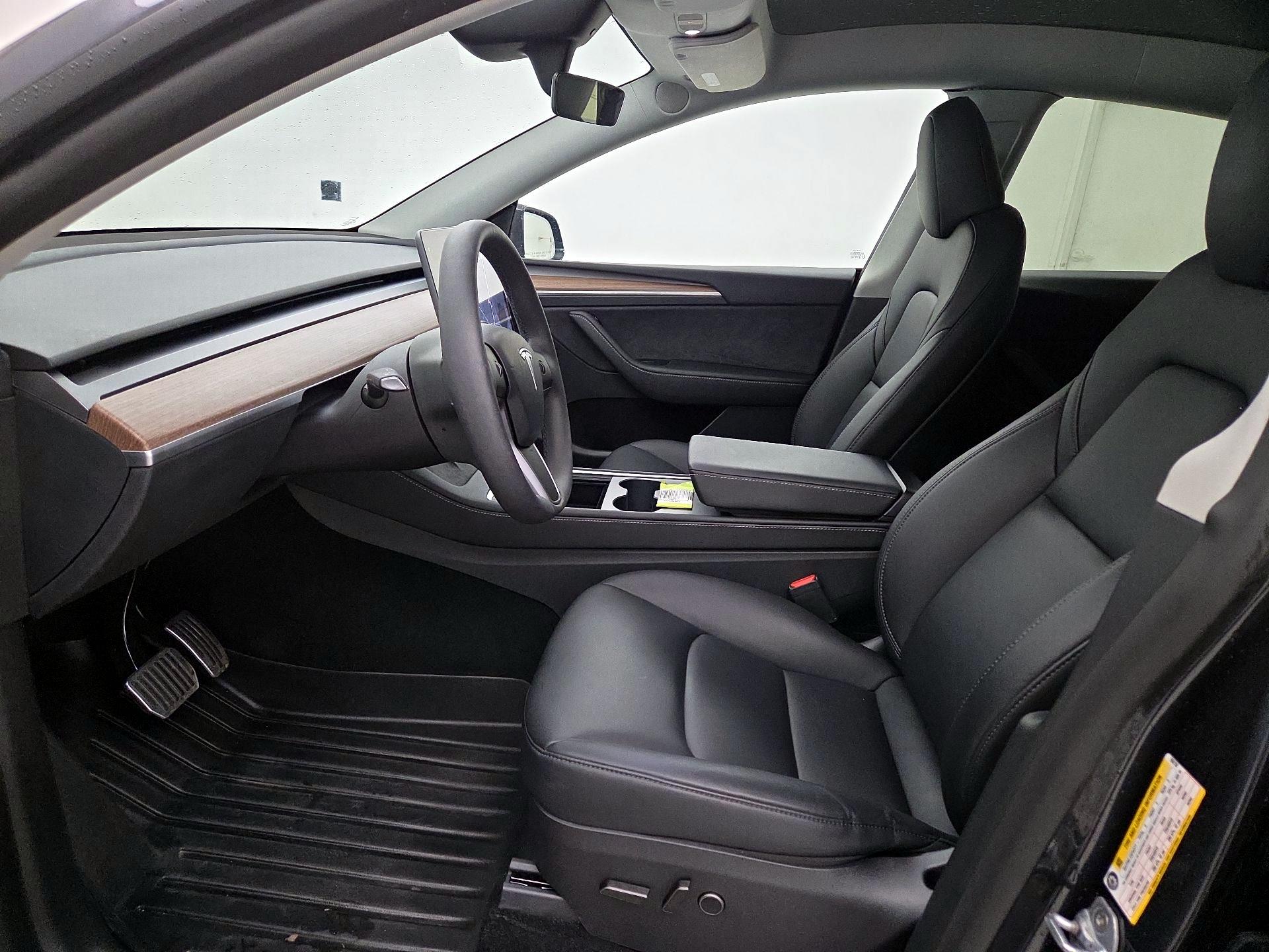 Thumbnail: 2024 Tesla Model Y - 11