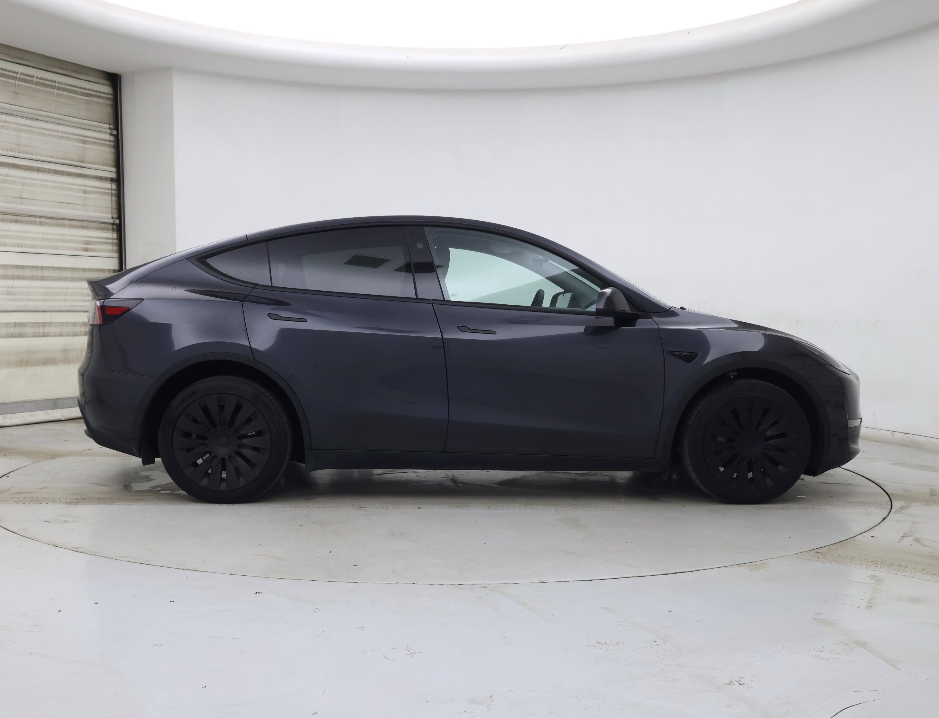 Thumbnail: 2024 Tesla Model Y - 7