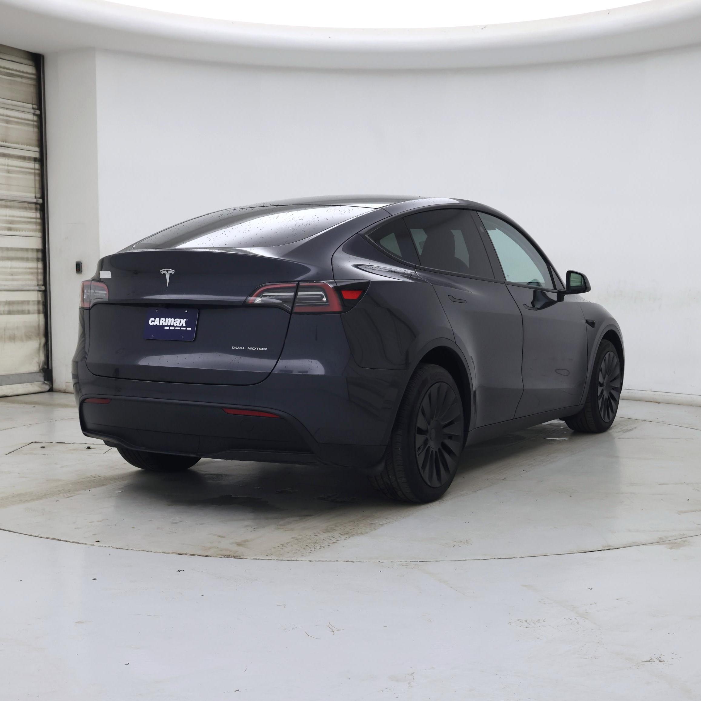 Thumbnail: 2024 Tesla Model Y - 8