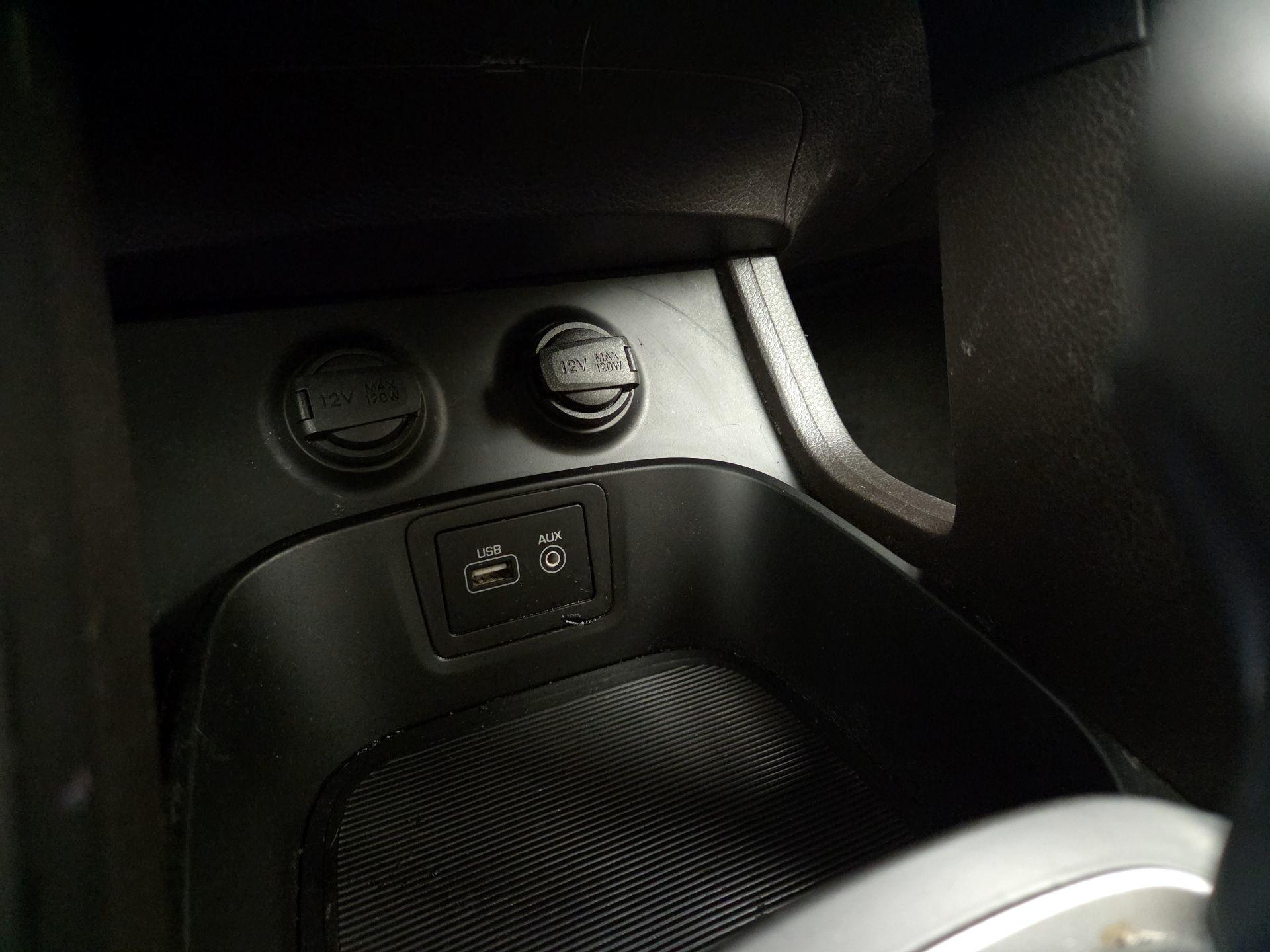 Thumbnail: 2017 Hyundai Santa Fe - 18