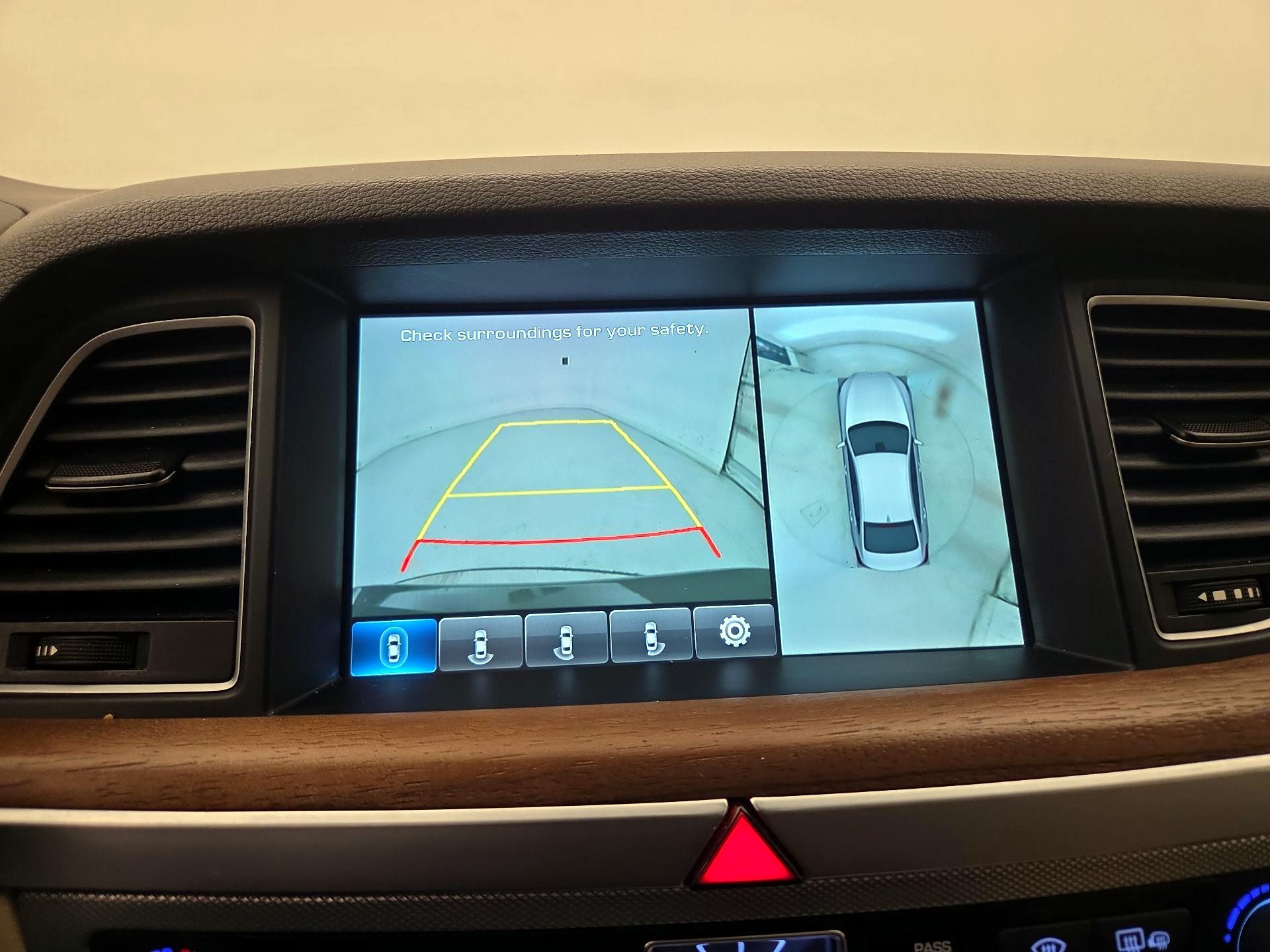 Thumbnail: 2018 Genesis G80 - 15