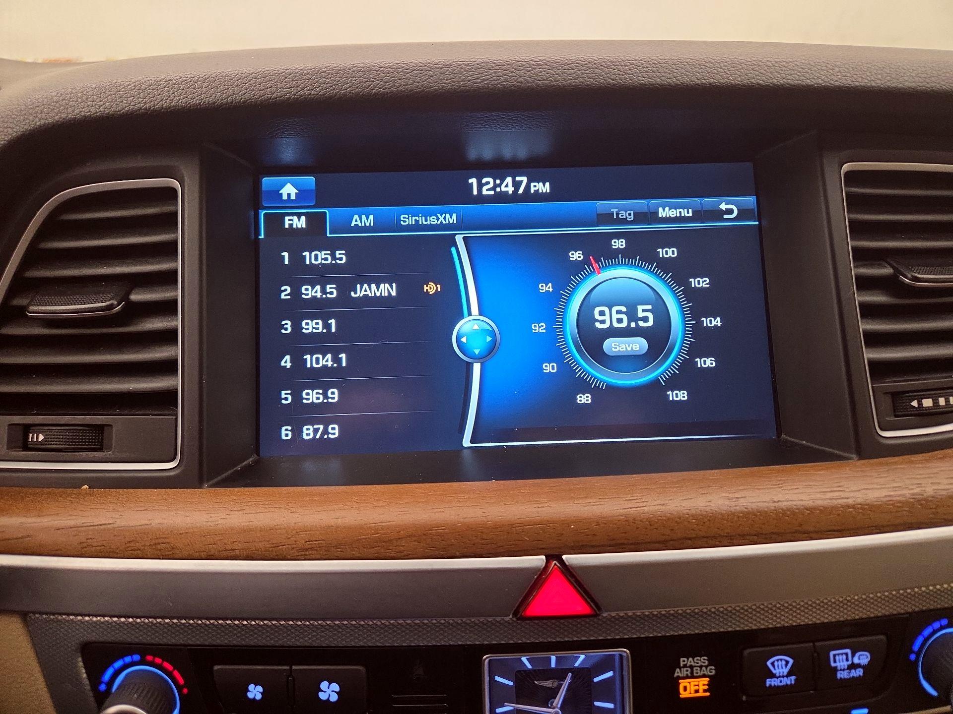 Thumbnail: 2018 Genesis G80 - 16