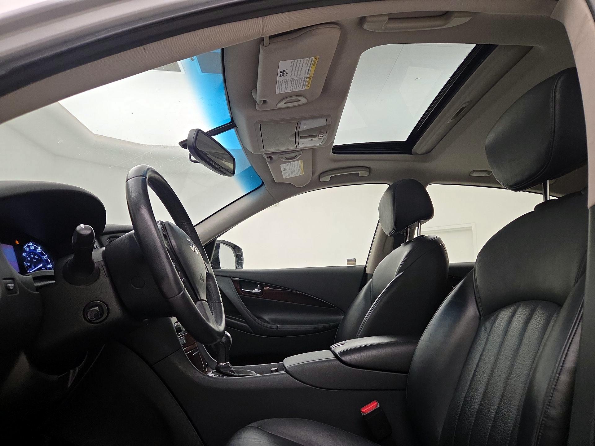 Thumbnail: 2017 INFINITI QX50 - 17