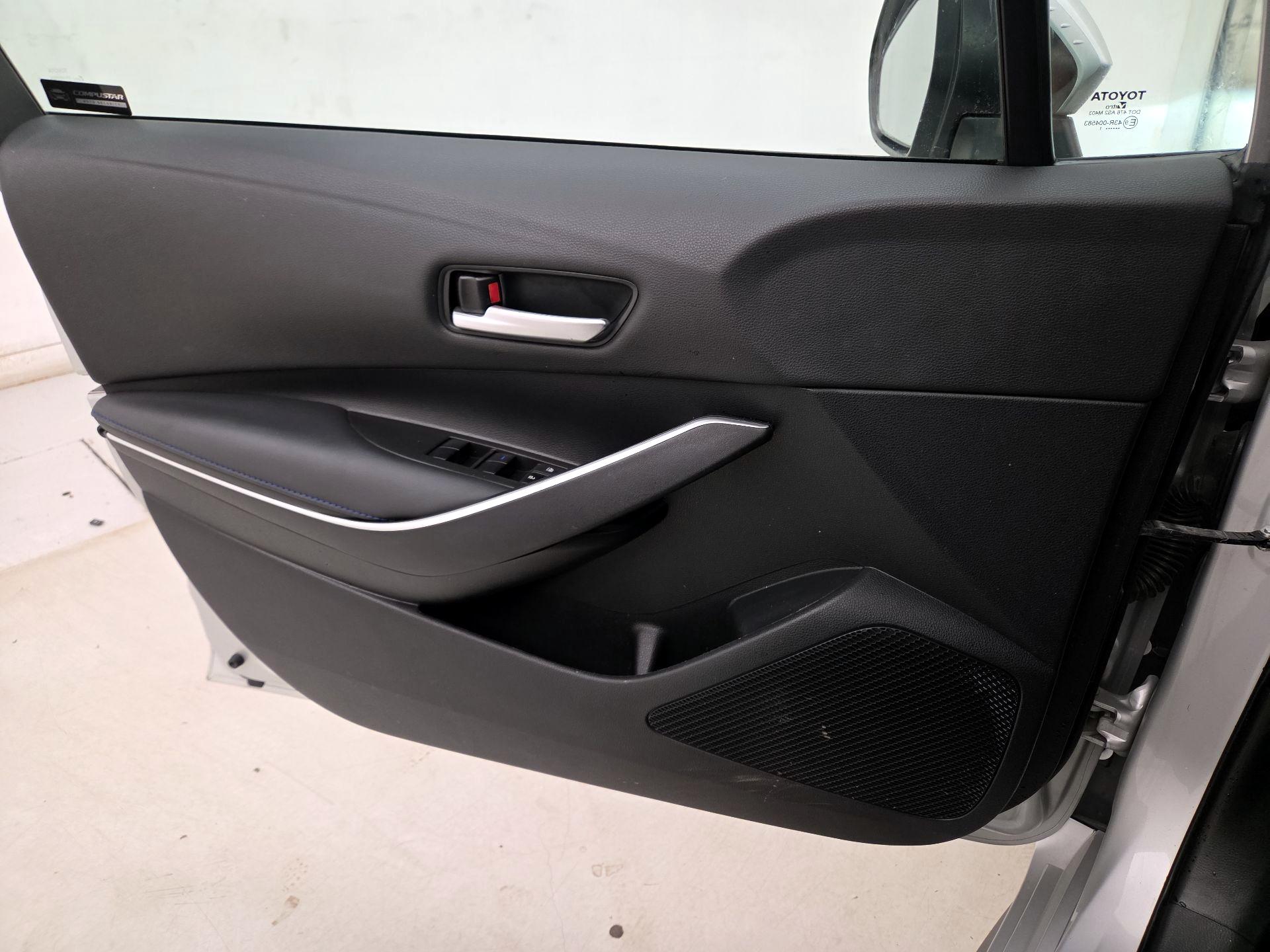 Thumbnail: 2021 Toyota Corolla - 12